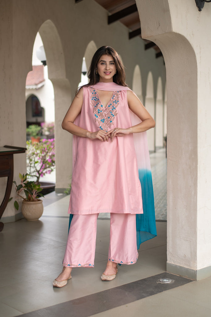 Women's Powder Pink Emb Kurta Set