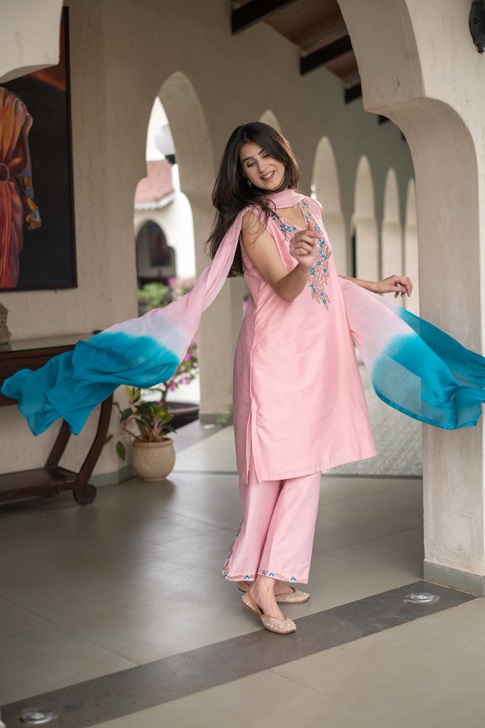 Women's Powder Pink Emb Kurta Set