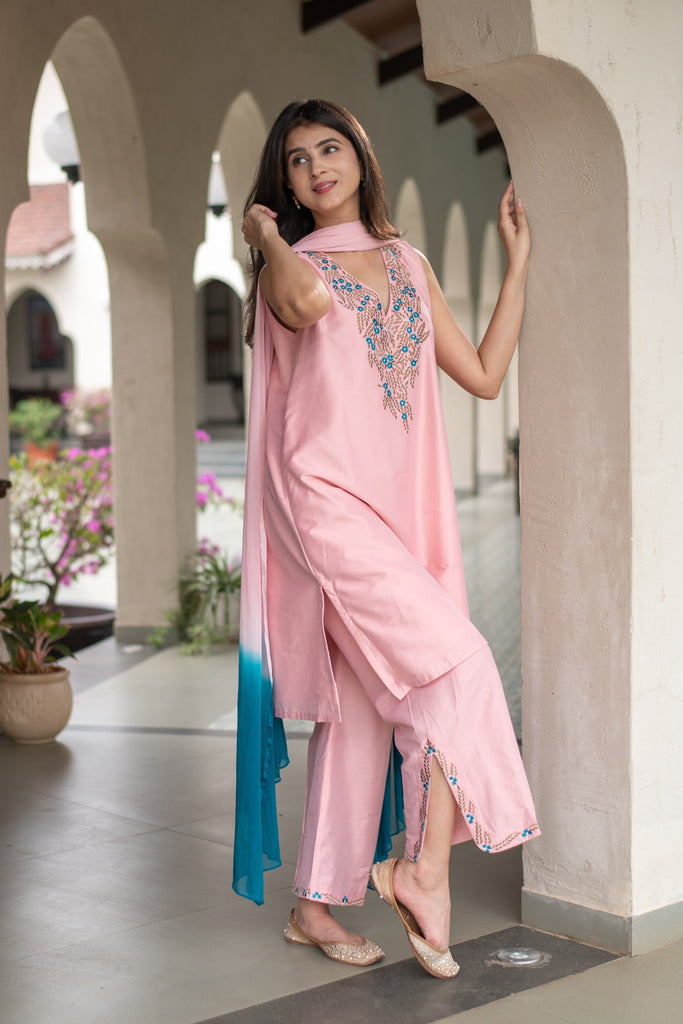 Women's Powder Pink Emb Kurta Set