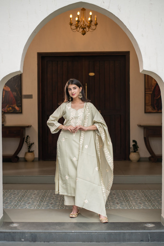 Women's Light Pista Emb Kurta Set