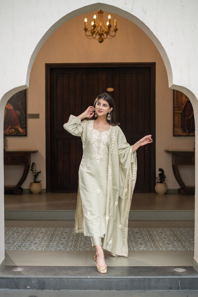 Women's Light Pista Emb Kurta Set