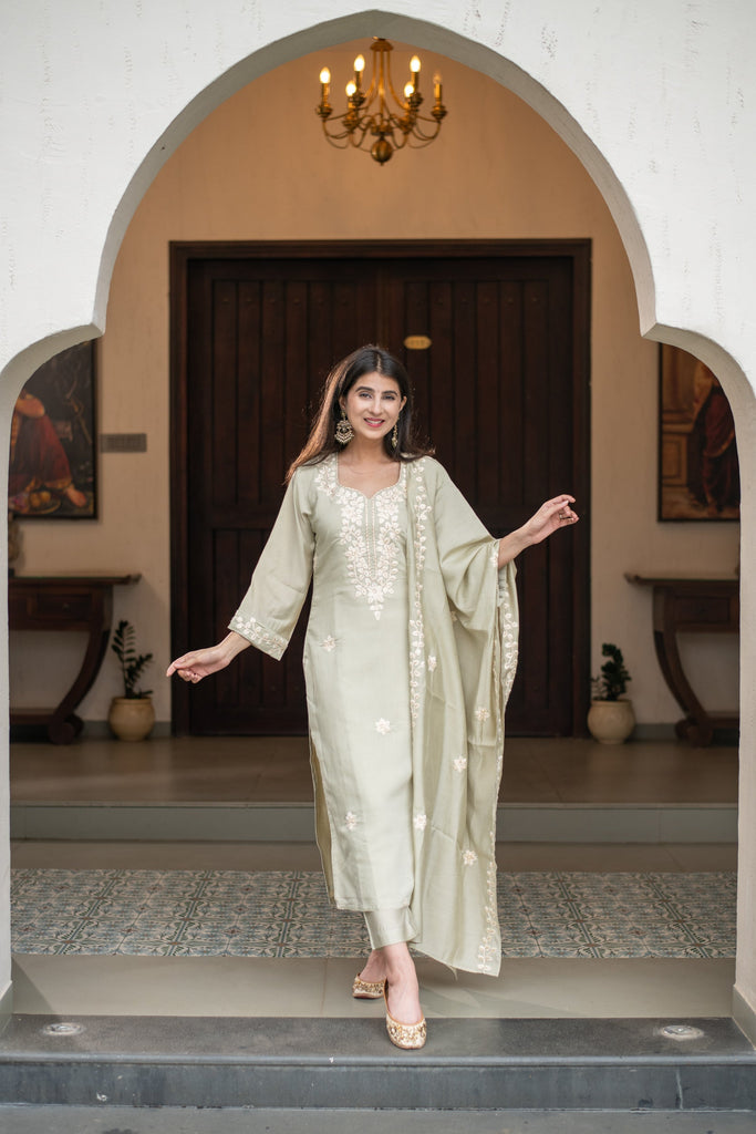 Women's Light Pista Emb Kurta Set