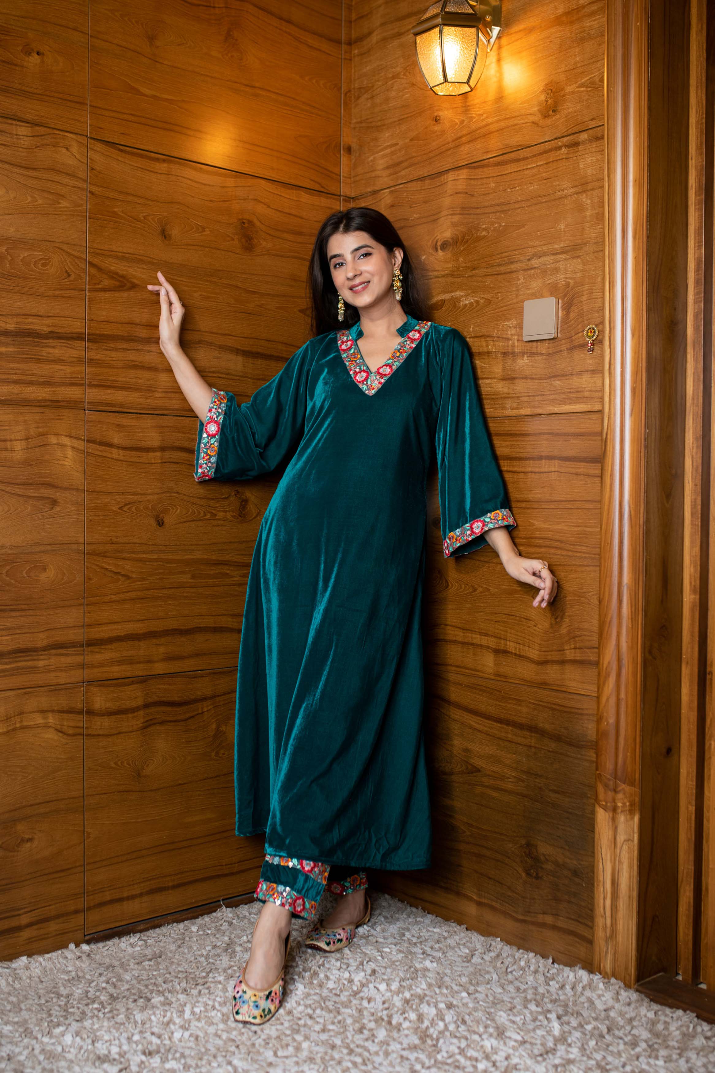 Turquoise Velvet Kurta Set M