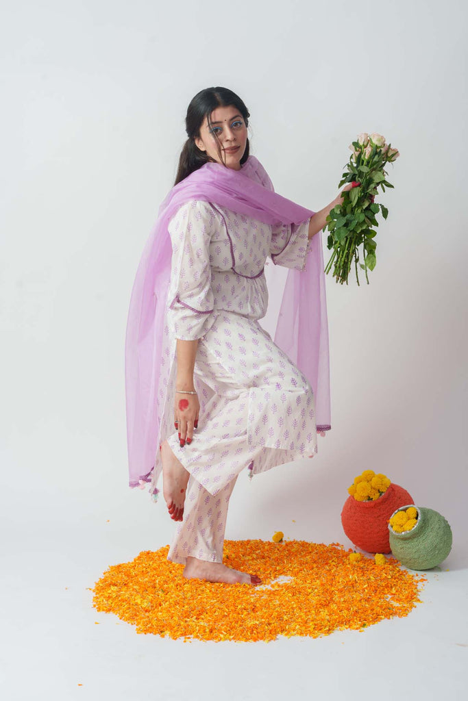 Wome's Purple Cotton Block Print And Sequins Details Kurta Set
