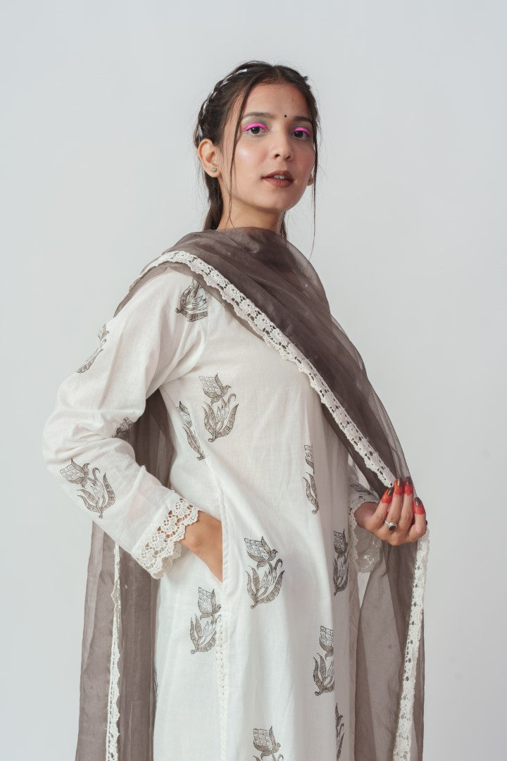 Women's Grey Pure Cotton  Block Print And Sequins Details Kurta Sets - Aruma India