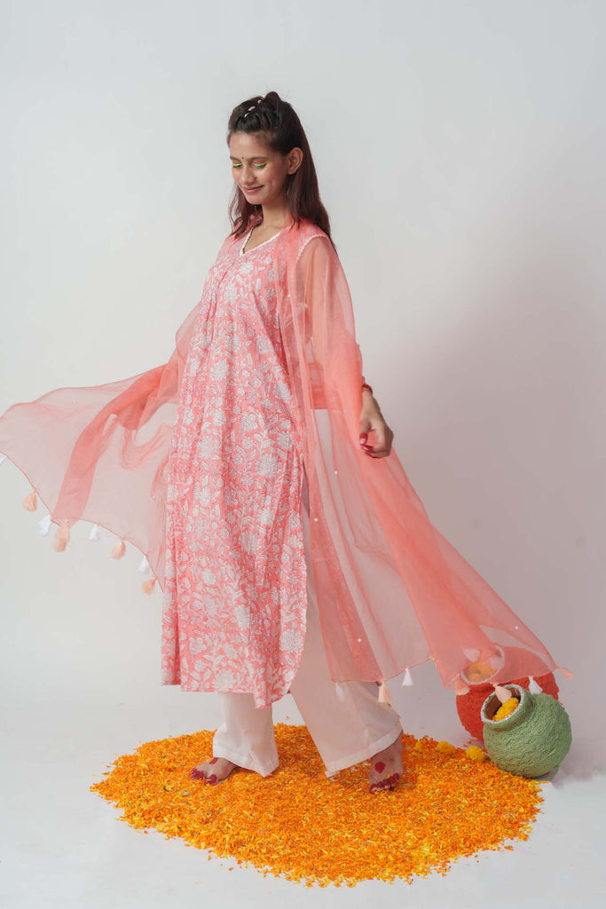 Wome's Peach Cotton Block Print And Sequins Details Kurta Set