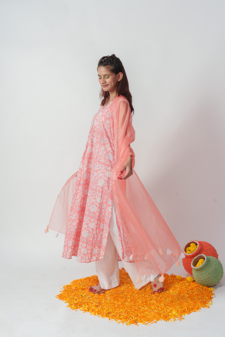 Women's Peach Pure Cotton  Block Print And Sequins Details Kurta Sets - Aruma India