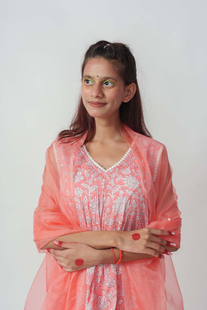 Wome's Peach Cotton Block Print And Sequins Details Kurta Set