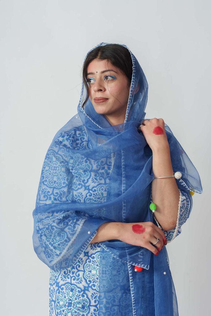 Wome's Light Blue Cotton Block Print And Sequins Details Kurta Set