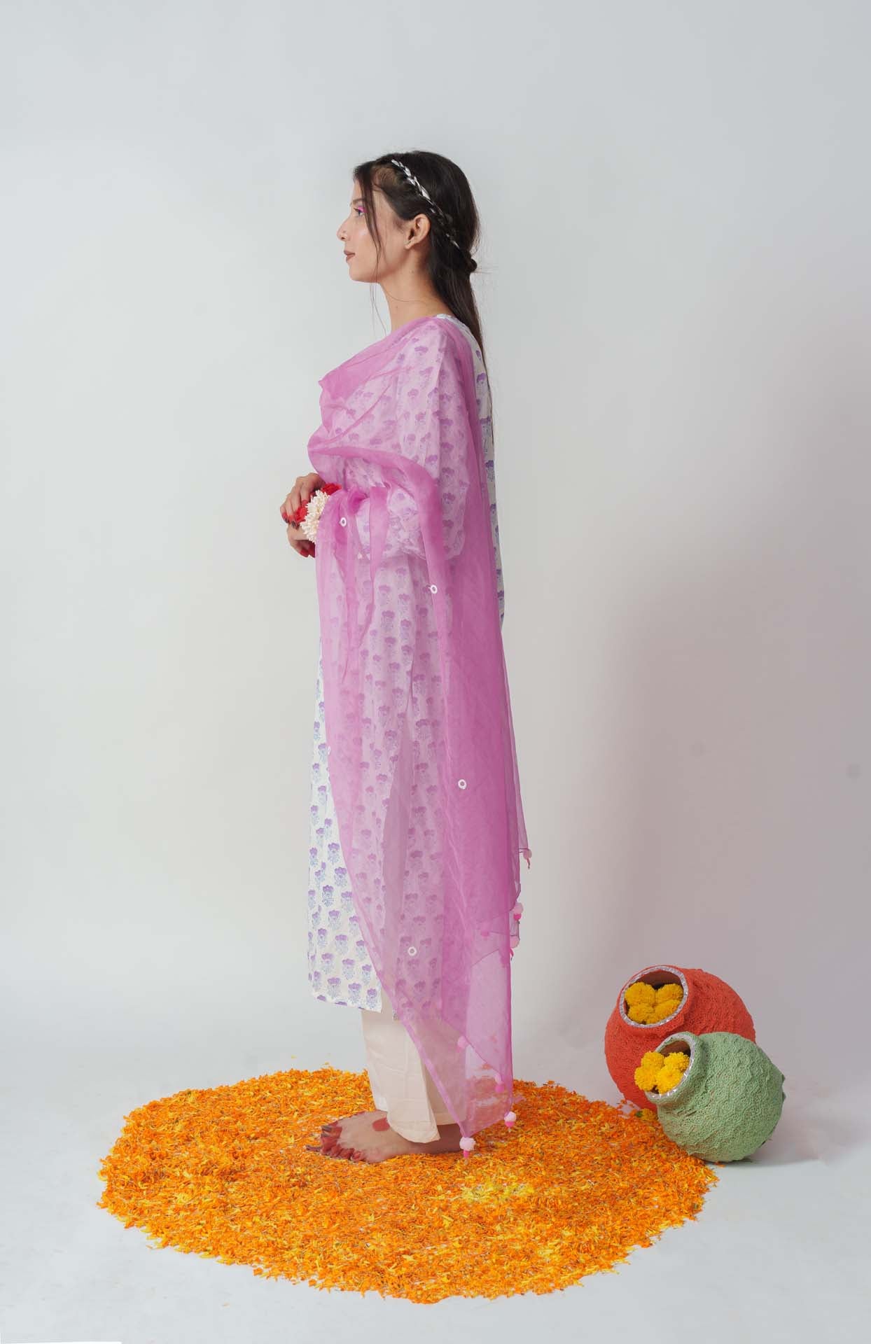Wome's Light Purple Cotton Block Print And Sequins Details Kurta Set