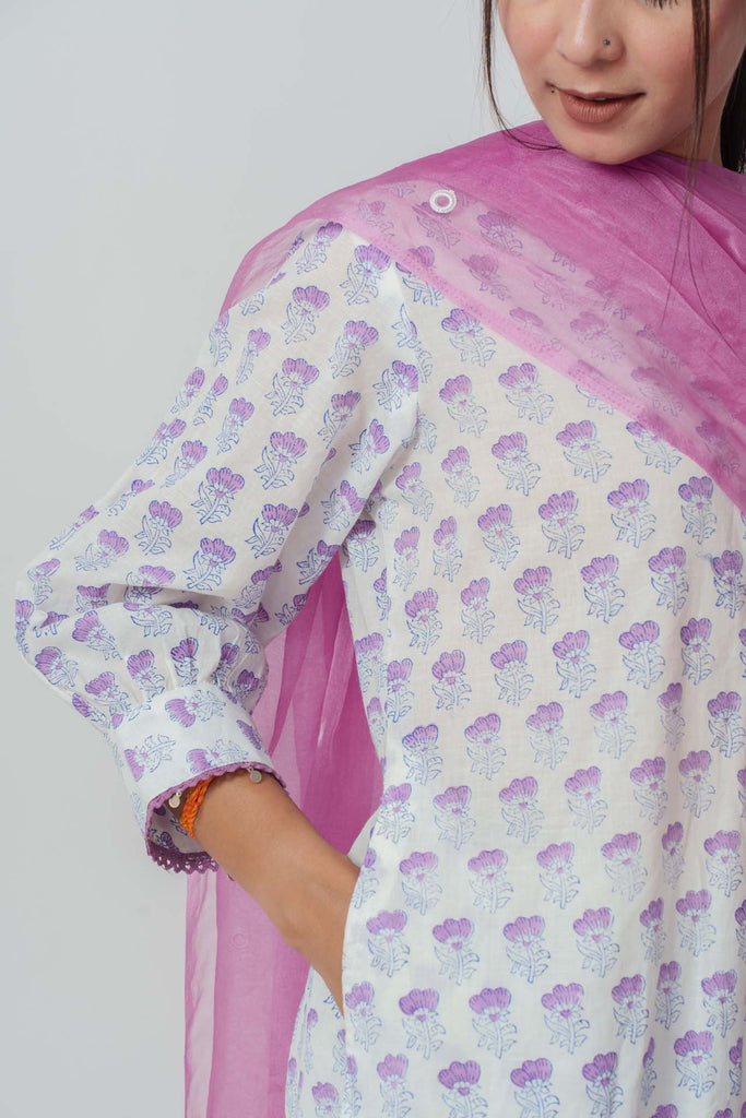 Wome's Light Purple Cotton Block Print And Sequins Details Kurta Set