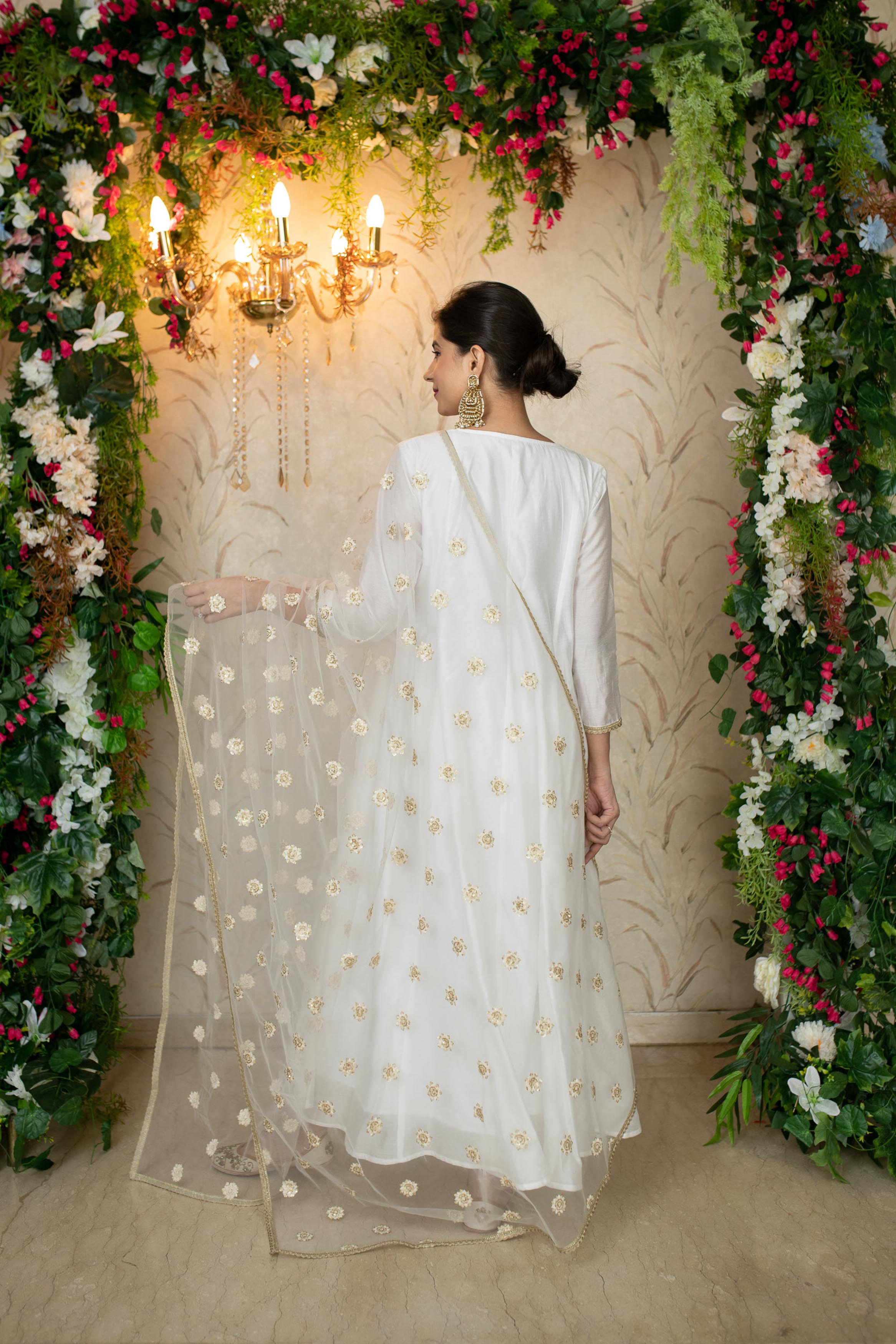 Women's White Chanderi Anarkali With Thread Work Dupatta