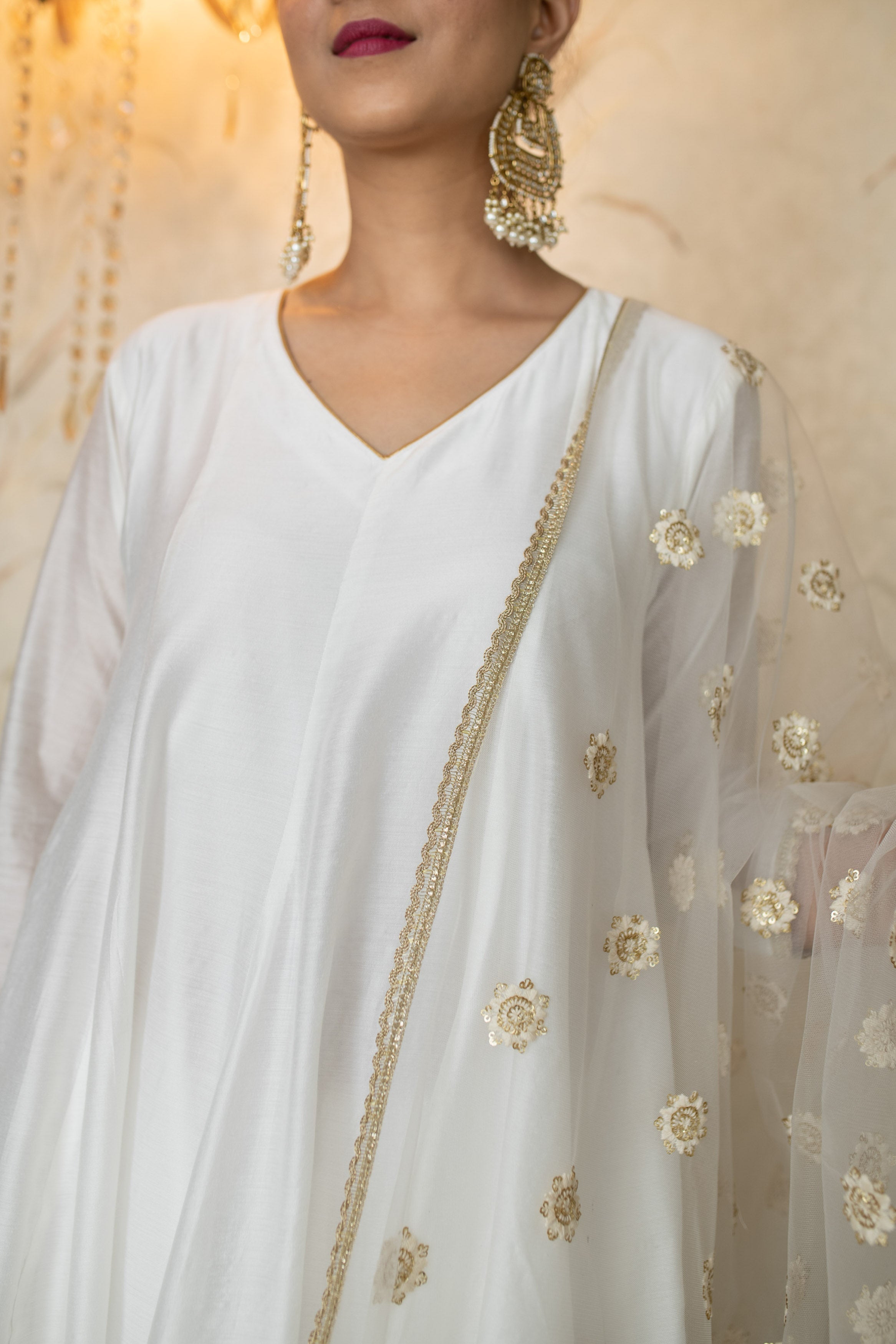 Women's White Chanderi Anarkali With Thread Work Dupatta