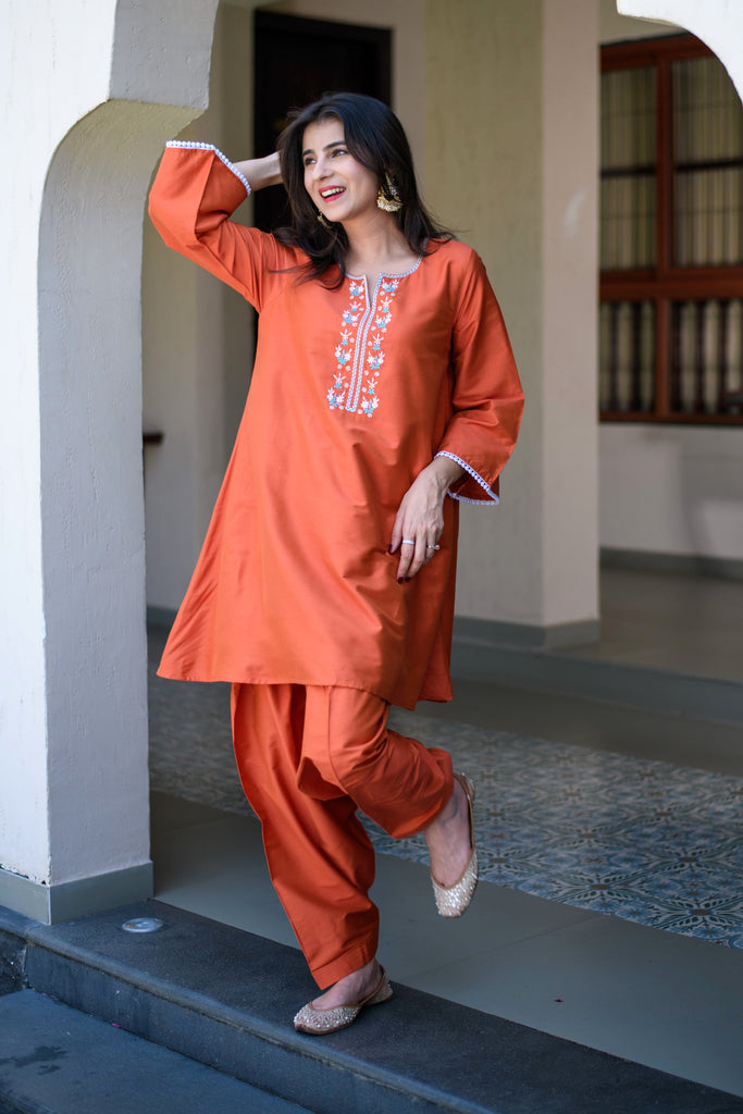 Color_Orange