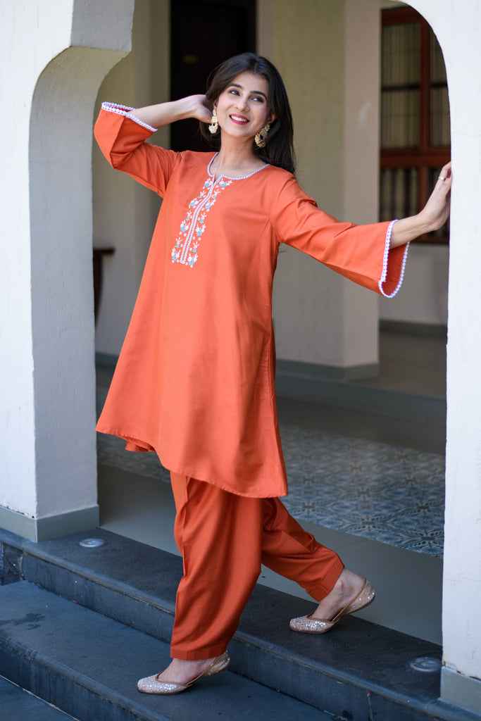 Color_Orange