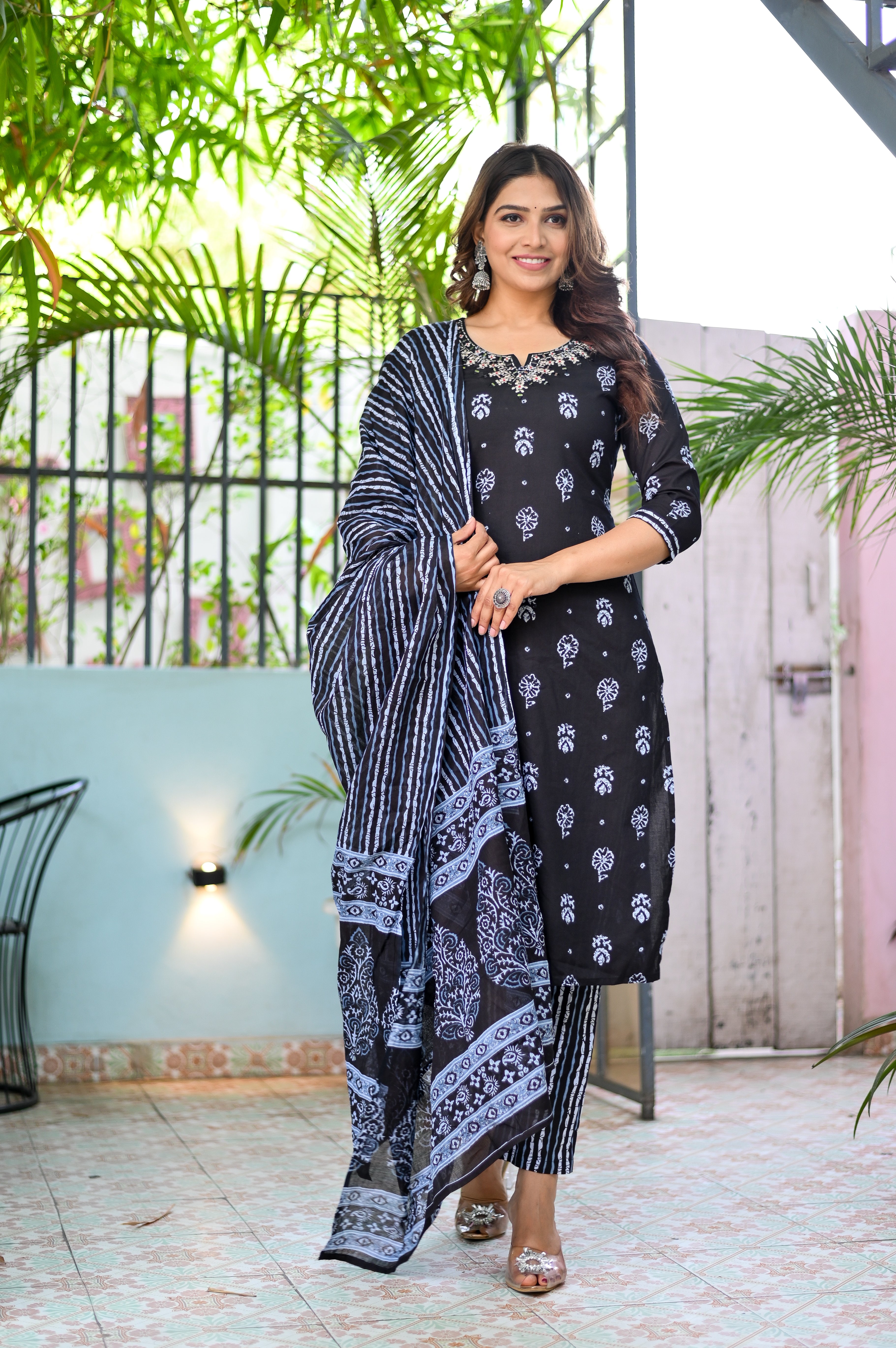 Women's Black Embroidered Cotton Kurta Set With Dupatta-Benaaz