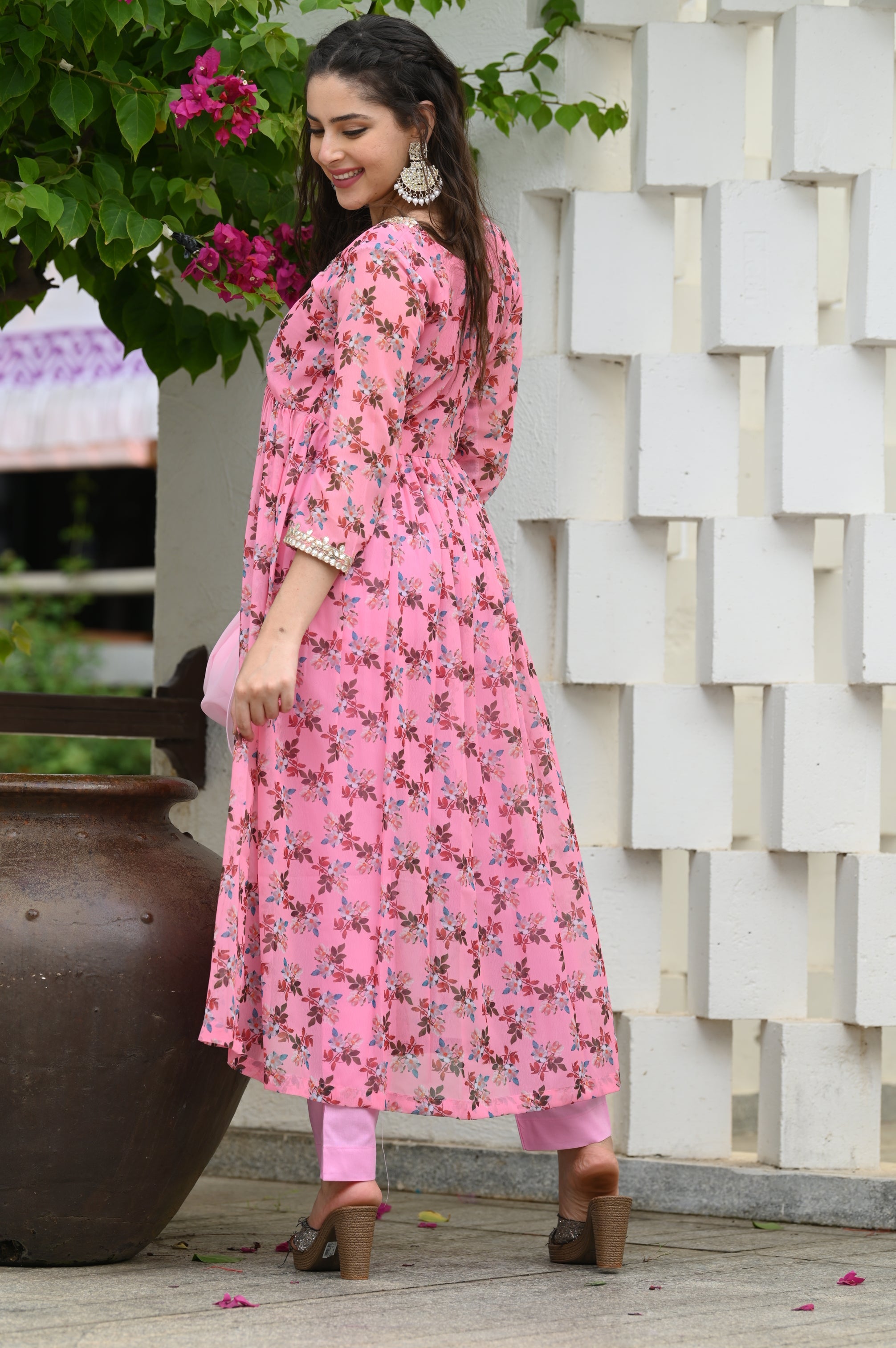 Color_Pink