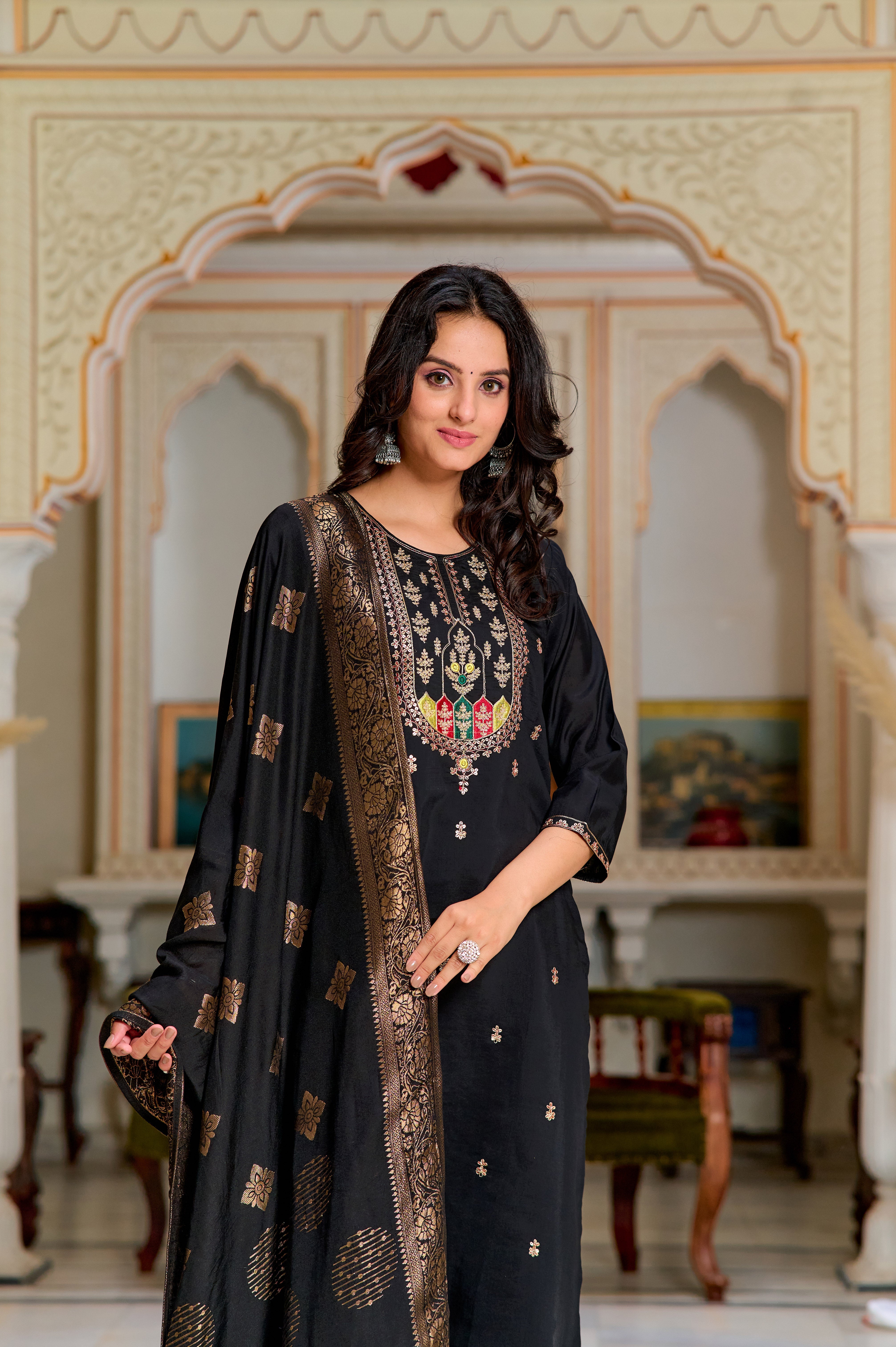 Women's Round Neck Embroidered Work, Chanderi Fabric Kurta & Pant With Dupatta Set - Taantav