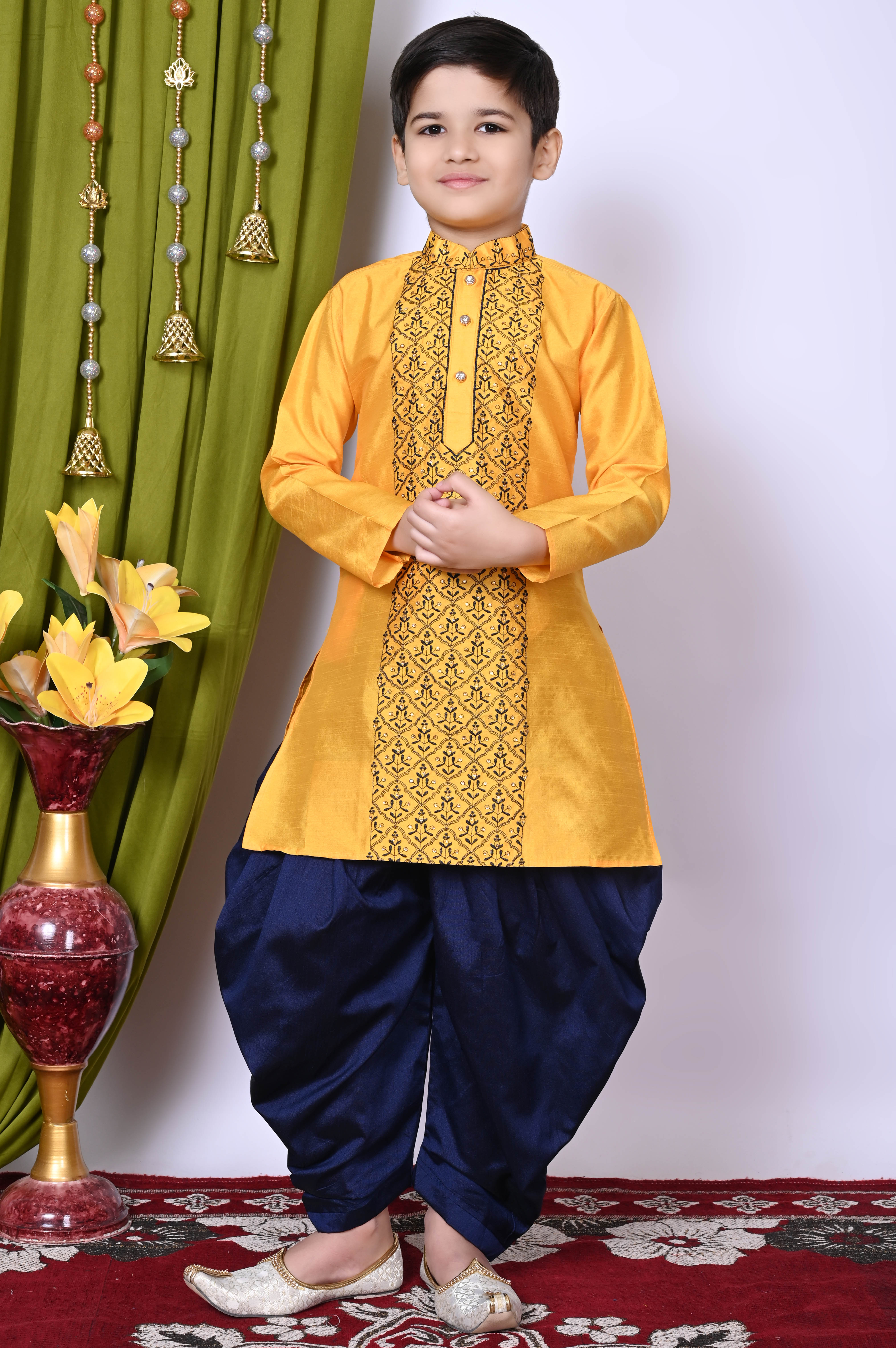 Color_YELLOW