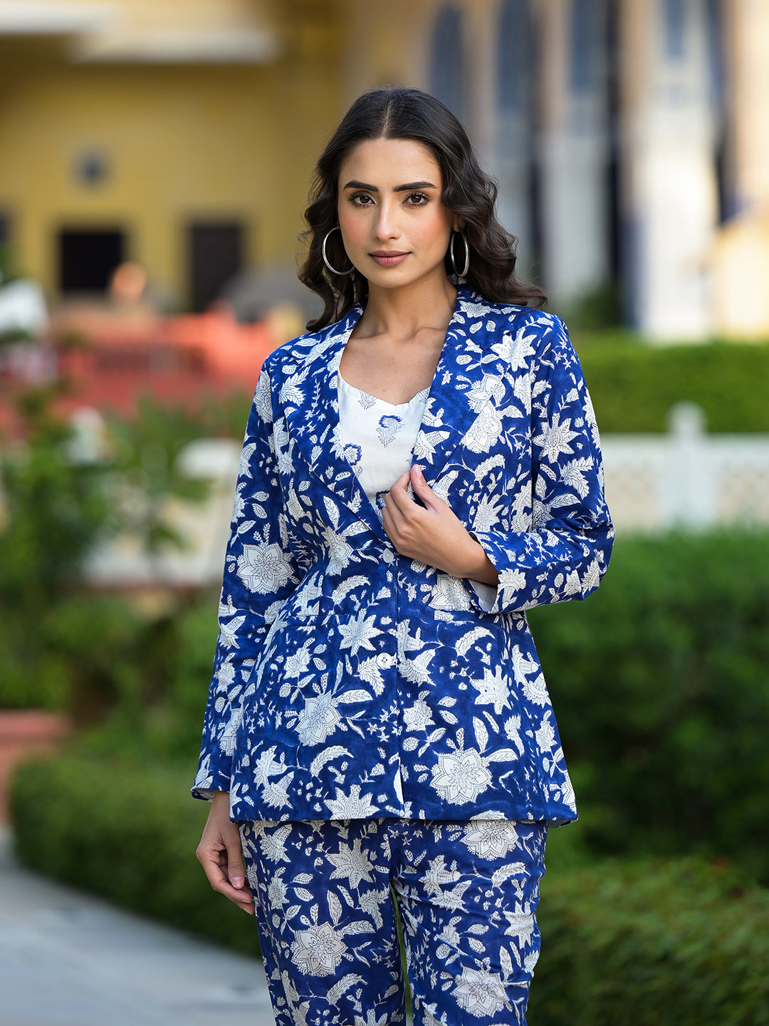 Women's Blue & White Floral hand block Printed Co-ord Set - Taantav