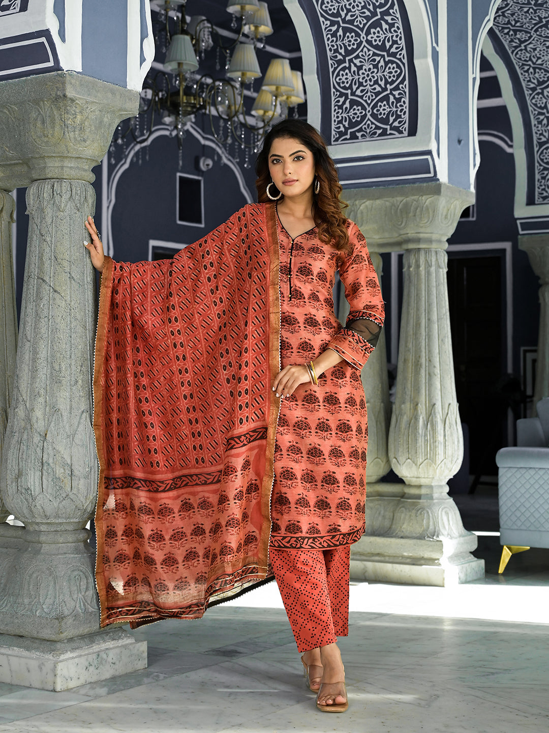 Women's Maroon Ethnic Printed Chanderi Silk Kurta Set with Maheshwari Silk Dupatta - Taantav