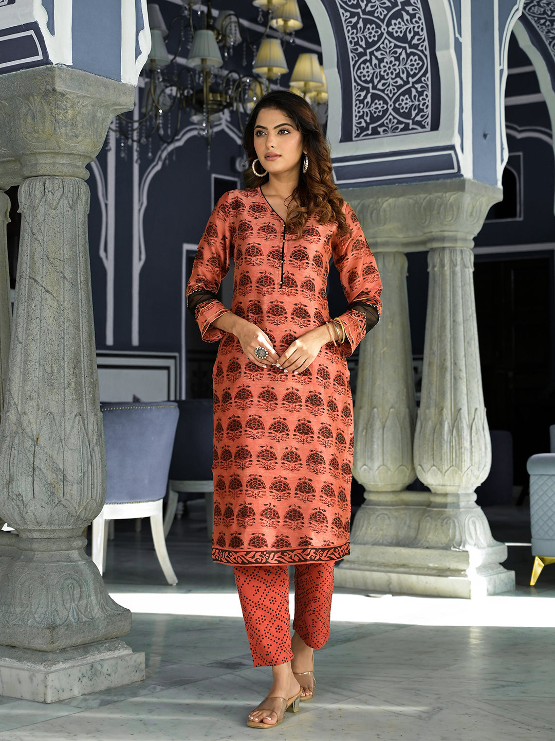 Women's Maroon Ethnic Printed Chanderi Silk Kurta Set with Maheshwari Silk Dupatta - Taantav