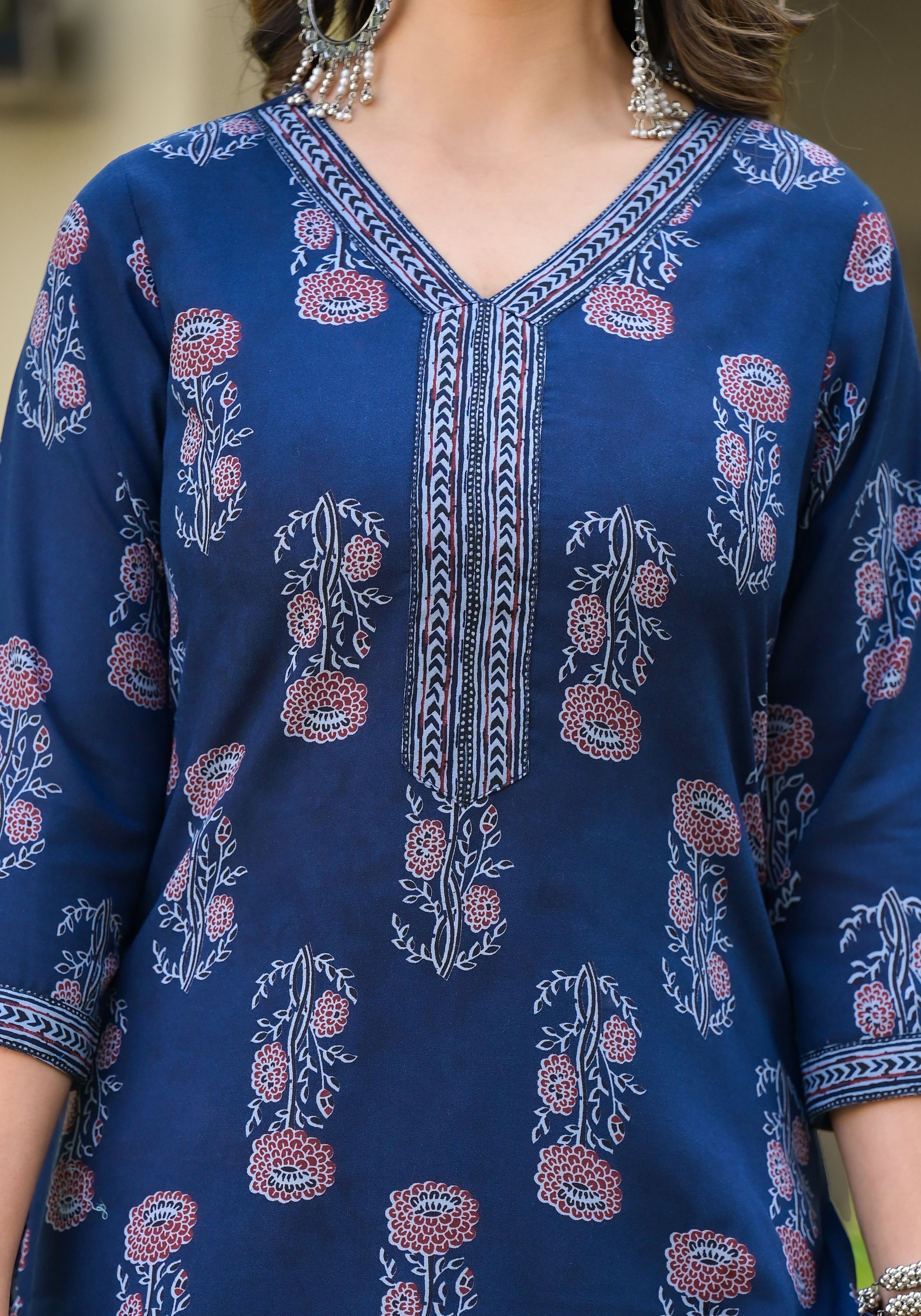 Women's Blue Printed Viscose Rayon Kurta, Pant And Dupatta Set - Alvami