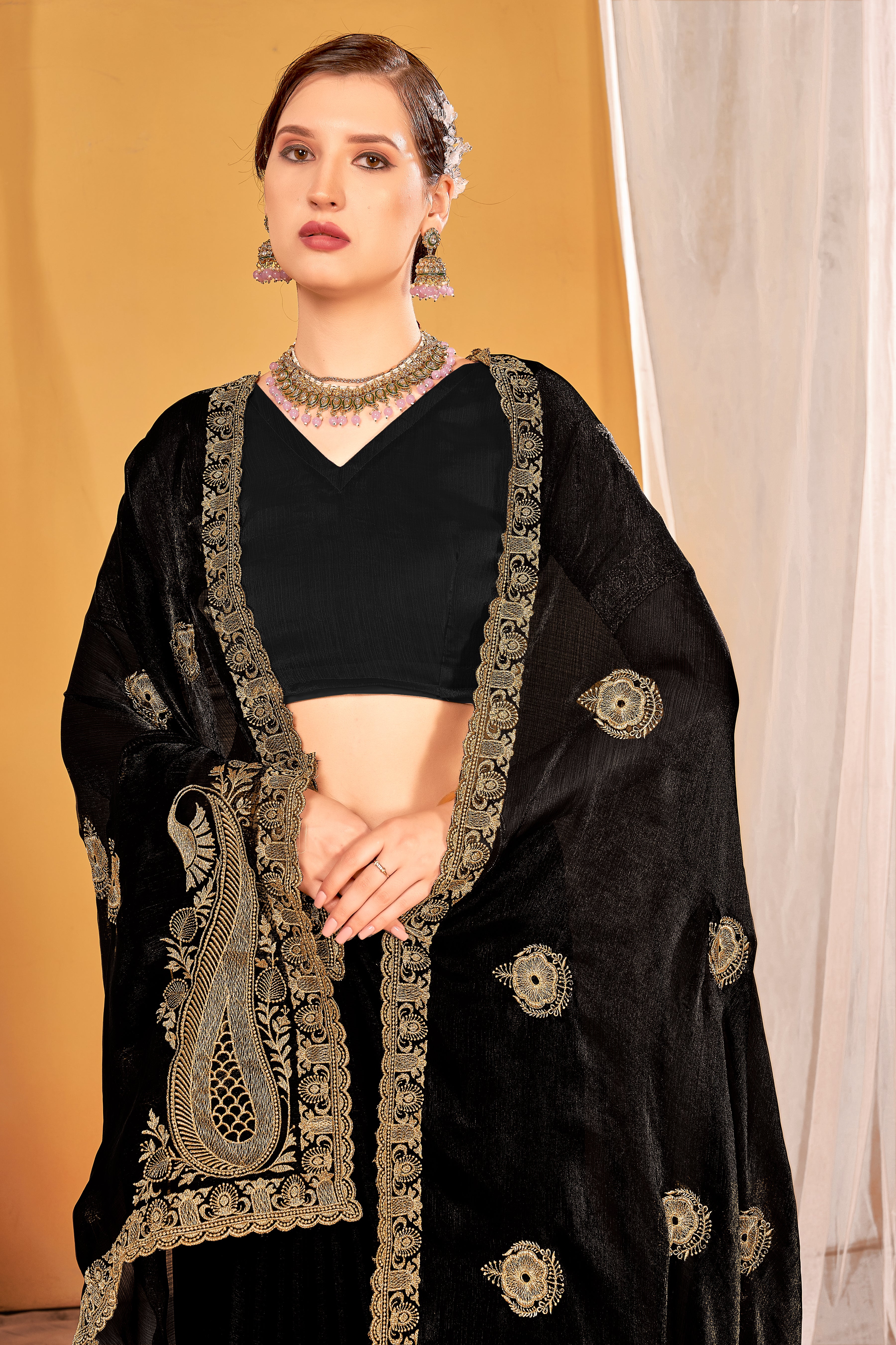 Color_BLACK