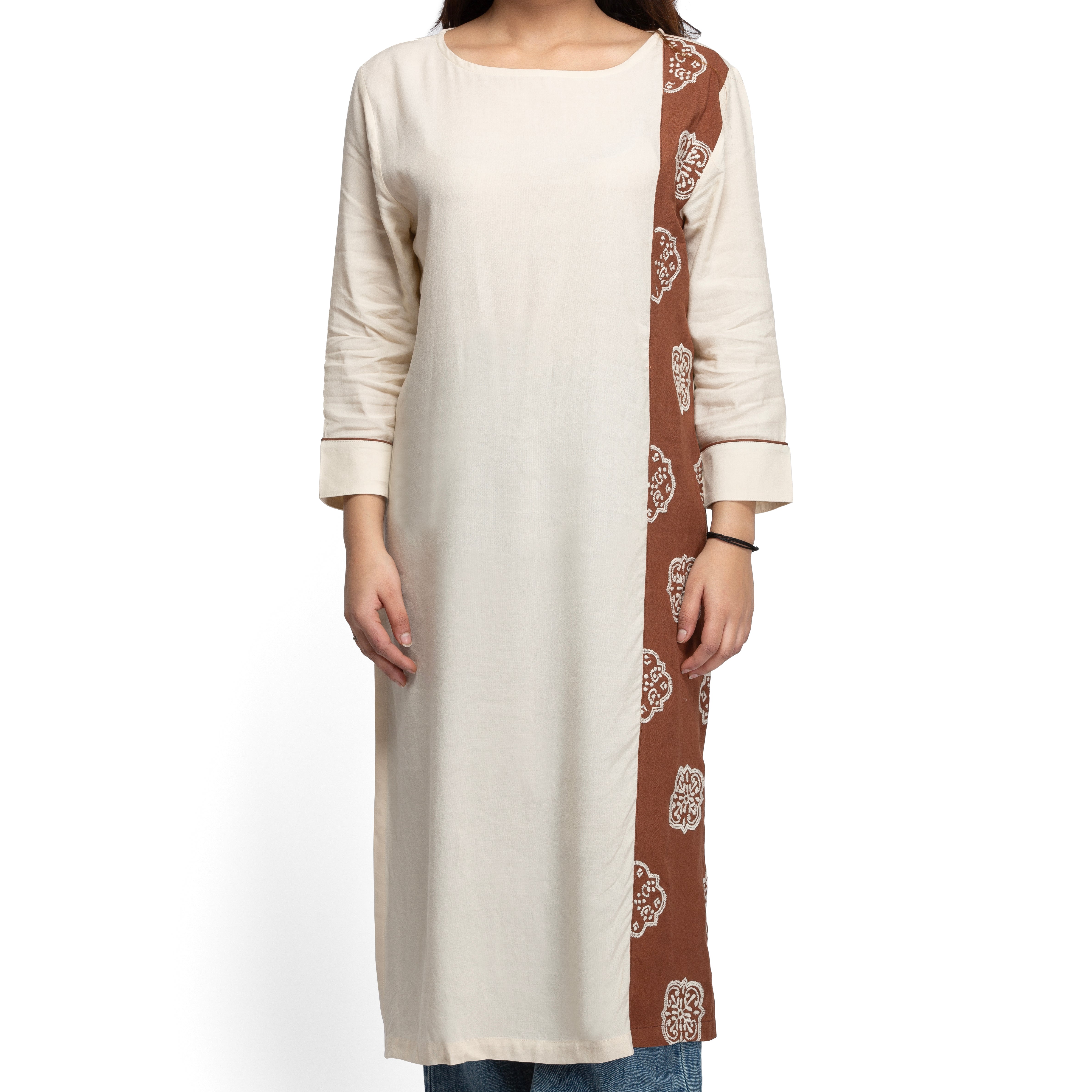 Women's Women's kurti with embroidery - Taantav