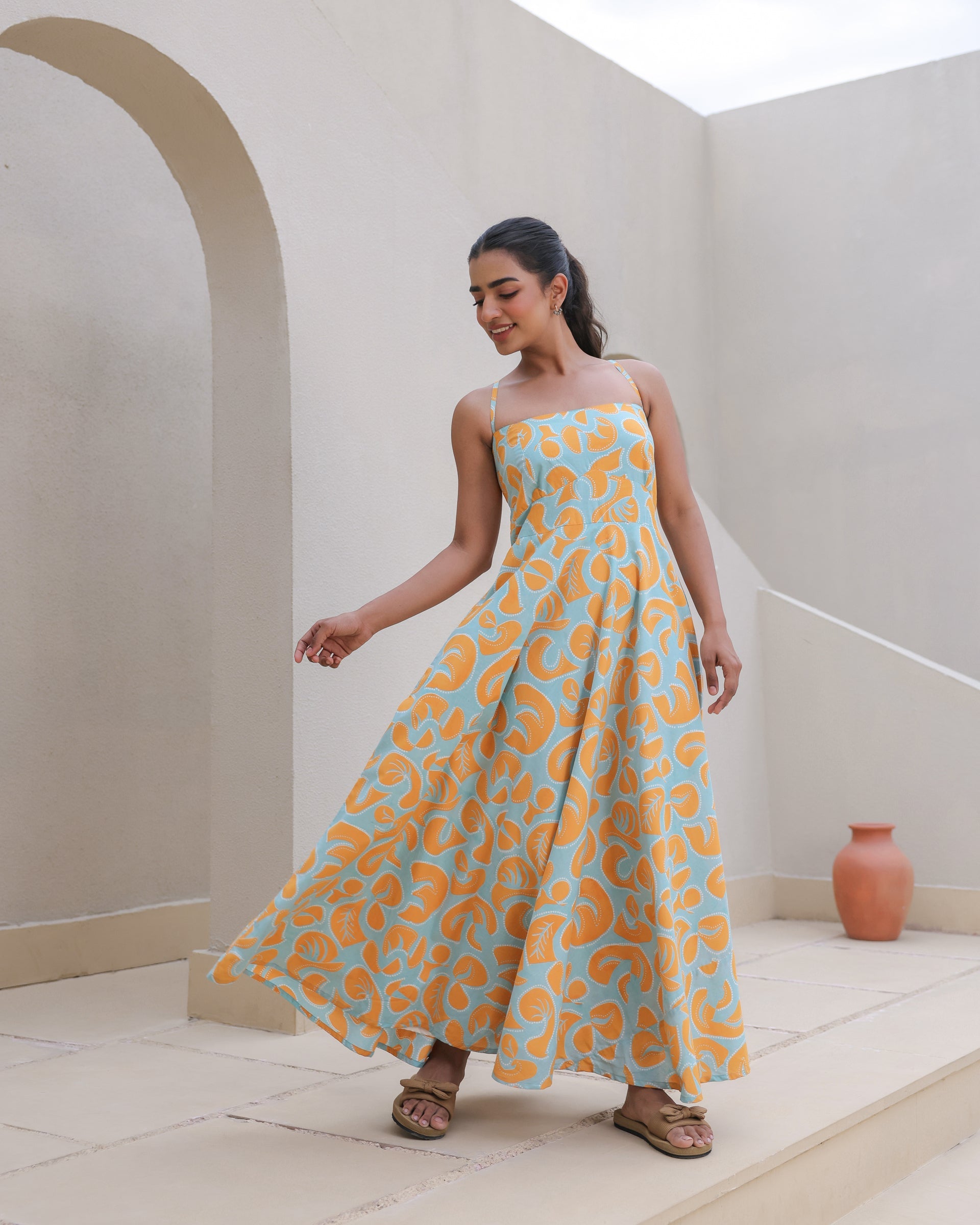 Women's Citrus Pop Leaf Print Spaghetti Strap Flared Dress