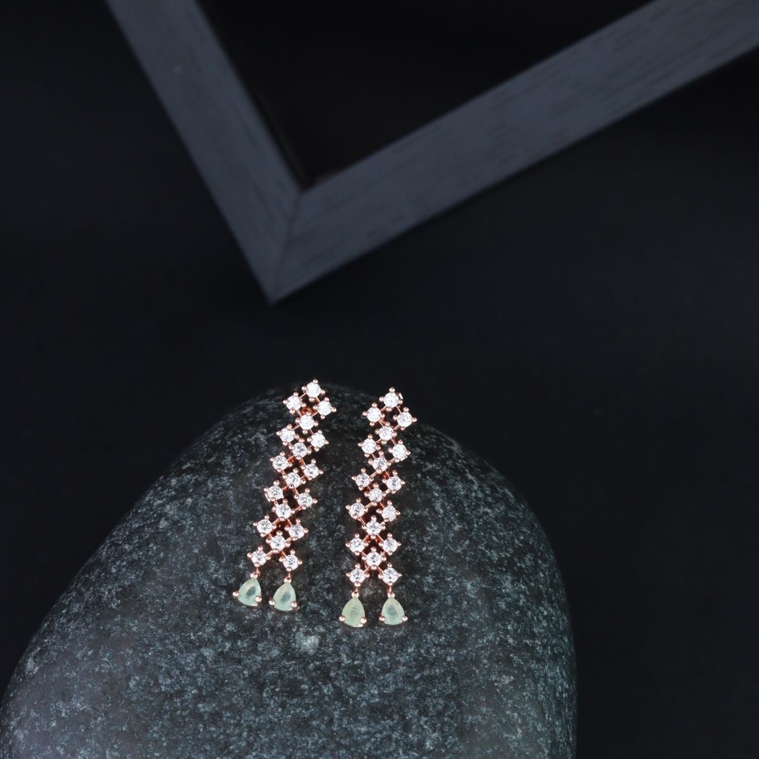 Women's Valentine'S Special Rose Gold Plated Glittering American Diamond Stone Studded Dangle & Drop Earrings (E3065Min)