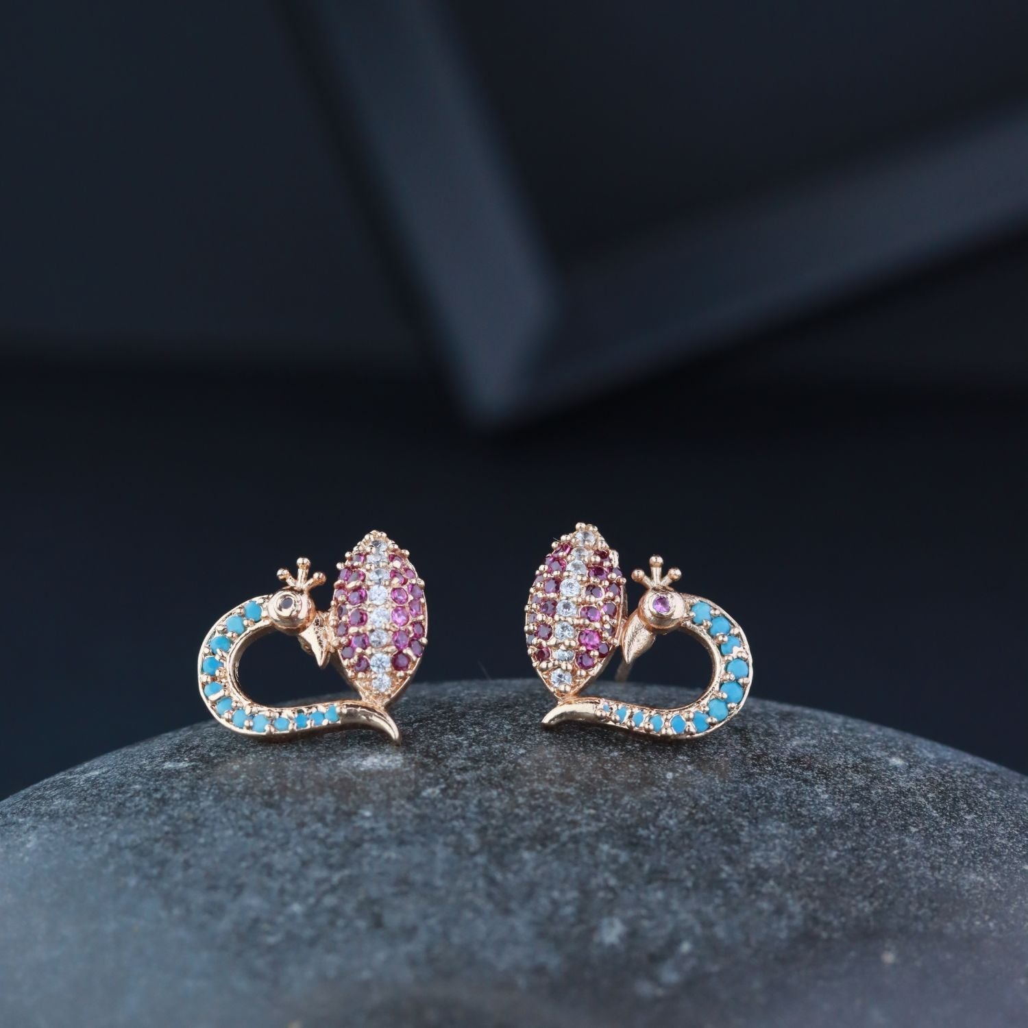 Women's Silver Plated Glittering Crystal Ad Stone Studs Earrings (E3071Zg)