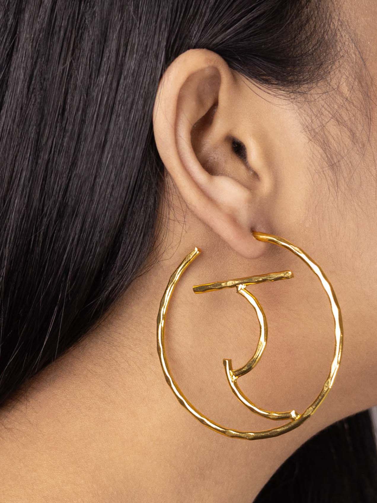 Women's Akshar Encircled Earring En15 - Zurii Jewels