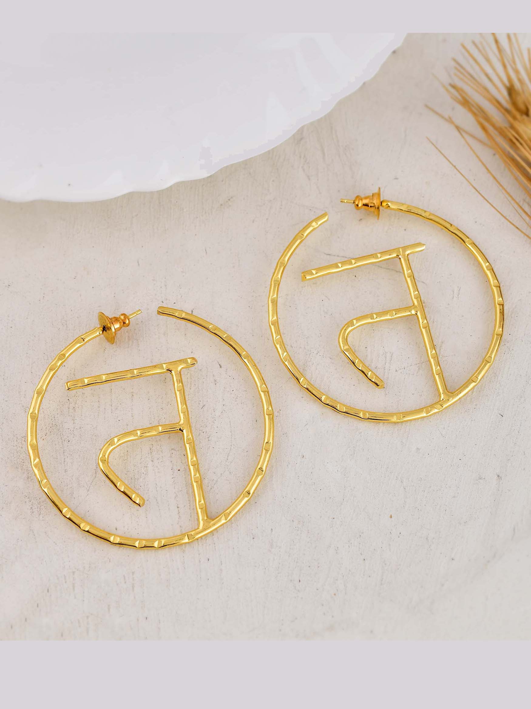 Women's Akshar Encircled Earring En66