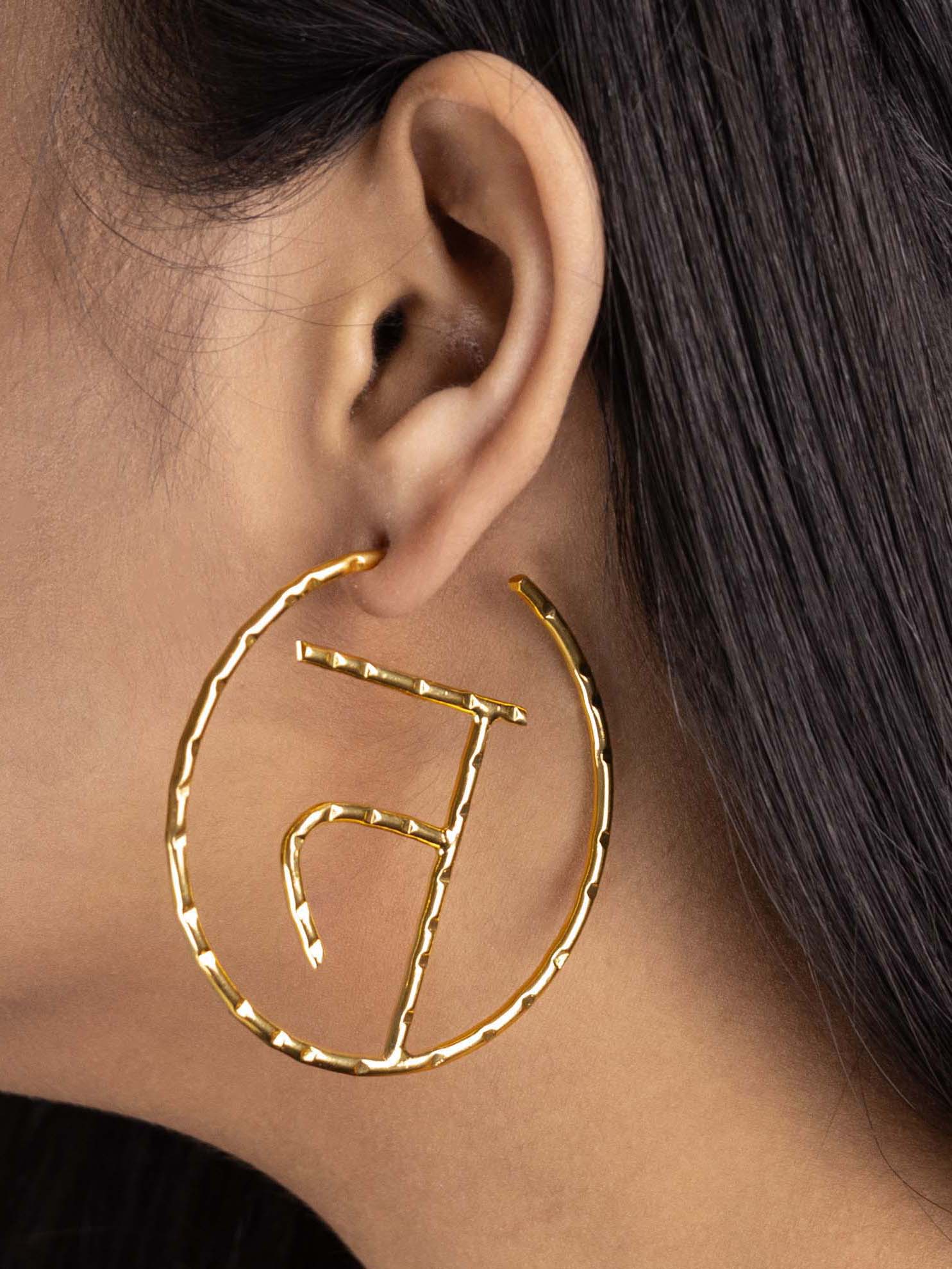 Women's Akshar Encircled Earring En66