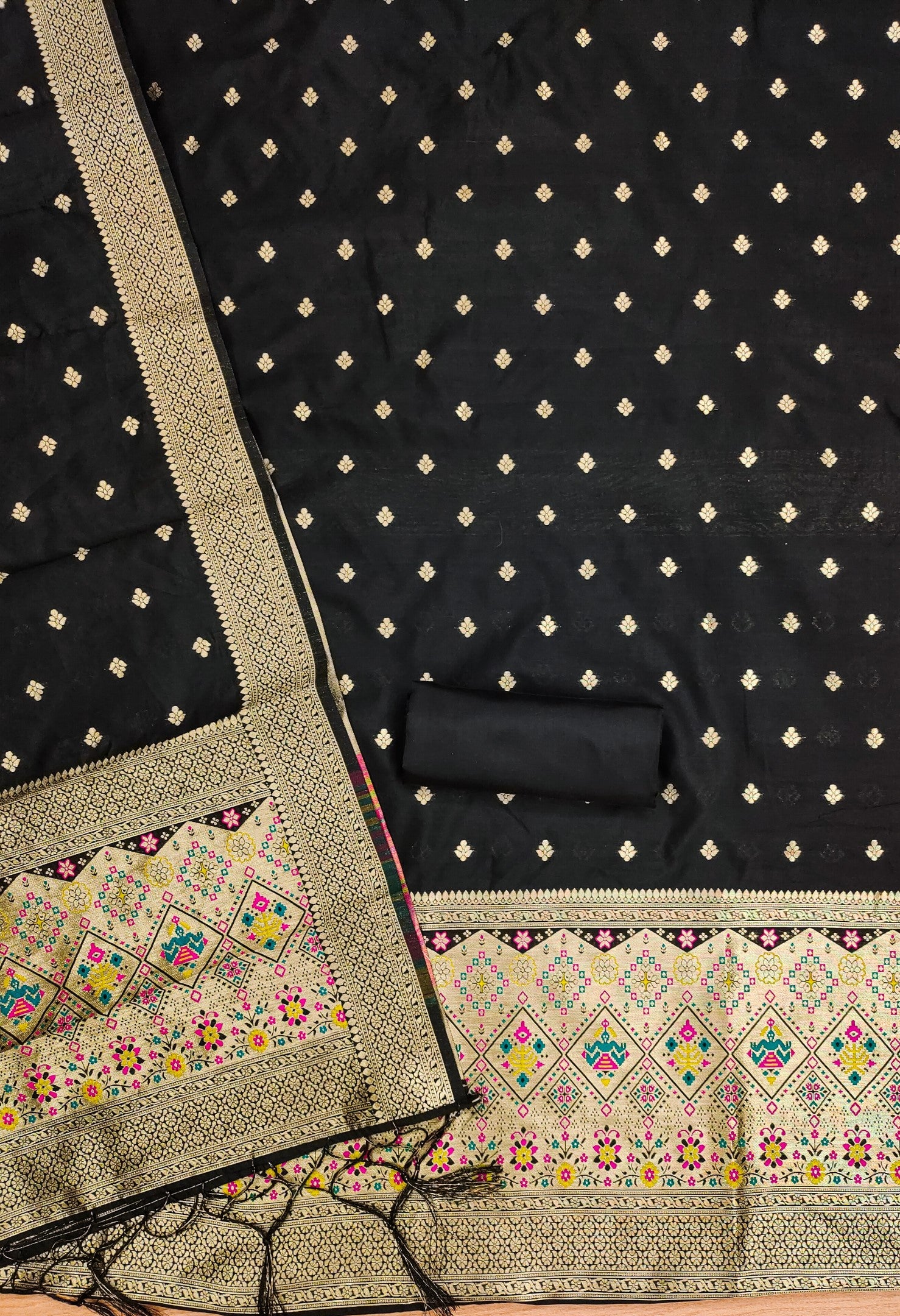Color_Black
