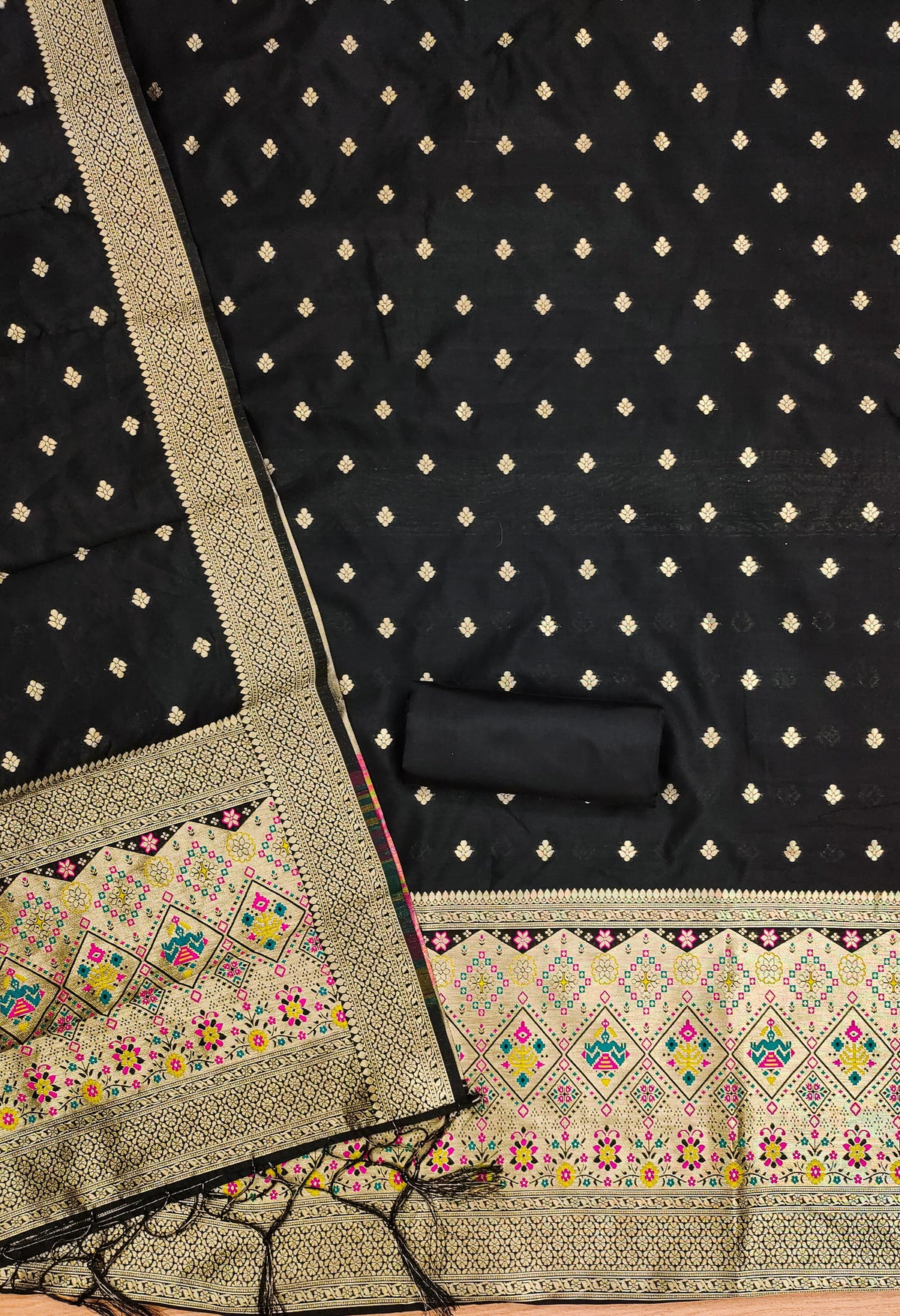Color_Black