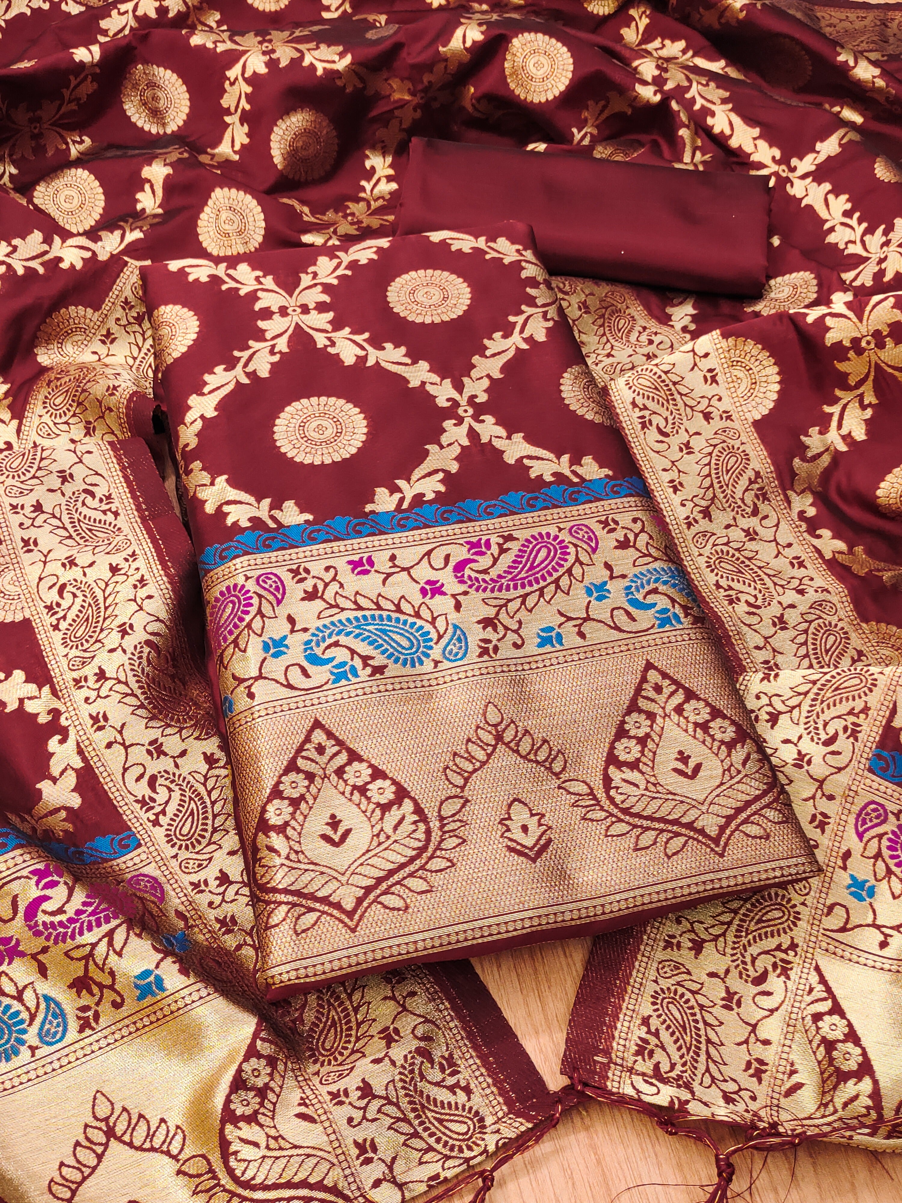 Color_Maroon