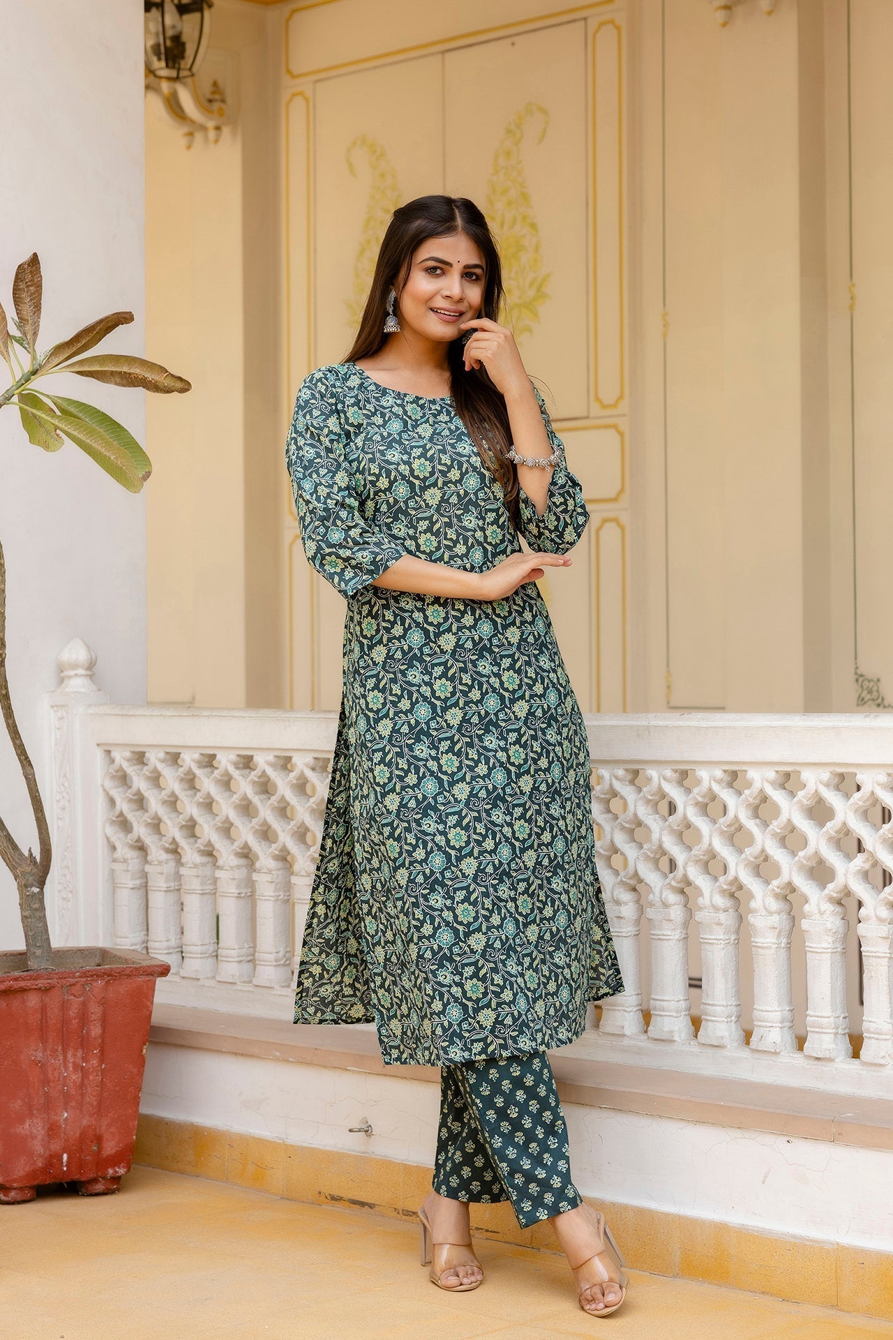 Women's Green Printed Straight Kurta With Trouser - Taantav