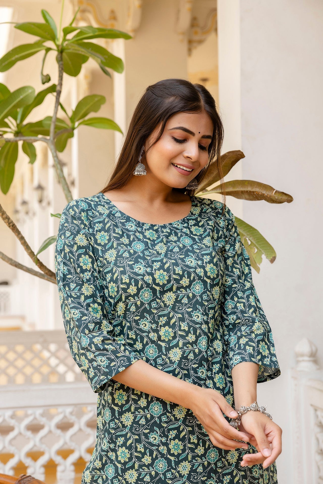 Women's Green Printed Straight Kurta With Trouser - Taantav