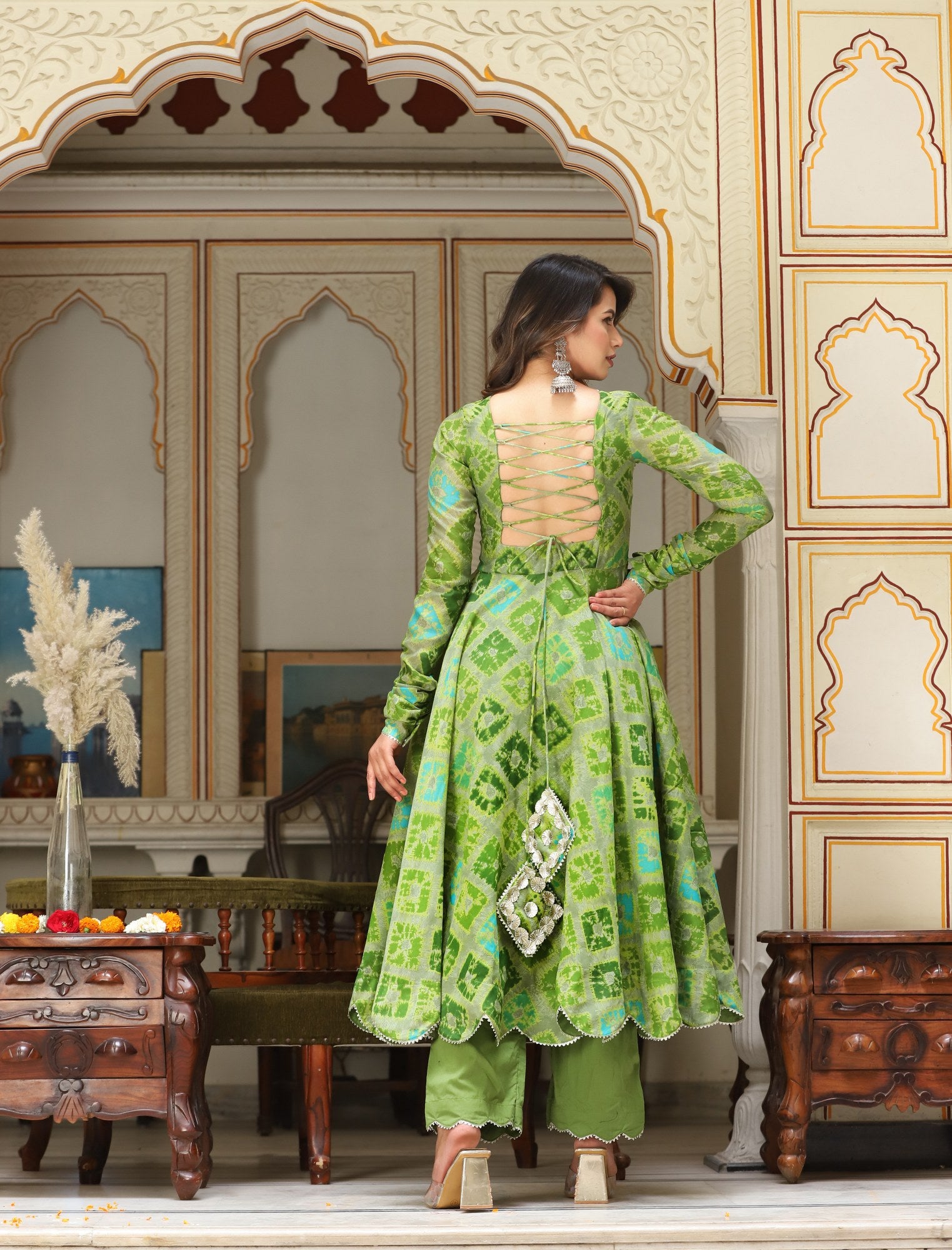 Women's English Lvy Back Less Anarkali