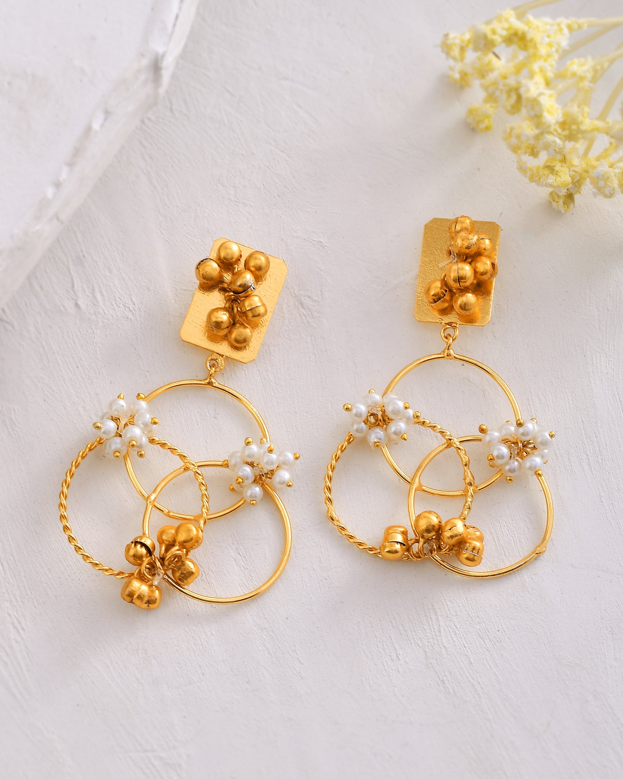 Women's Fancy Circle In Circle Ghungroo Earring
