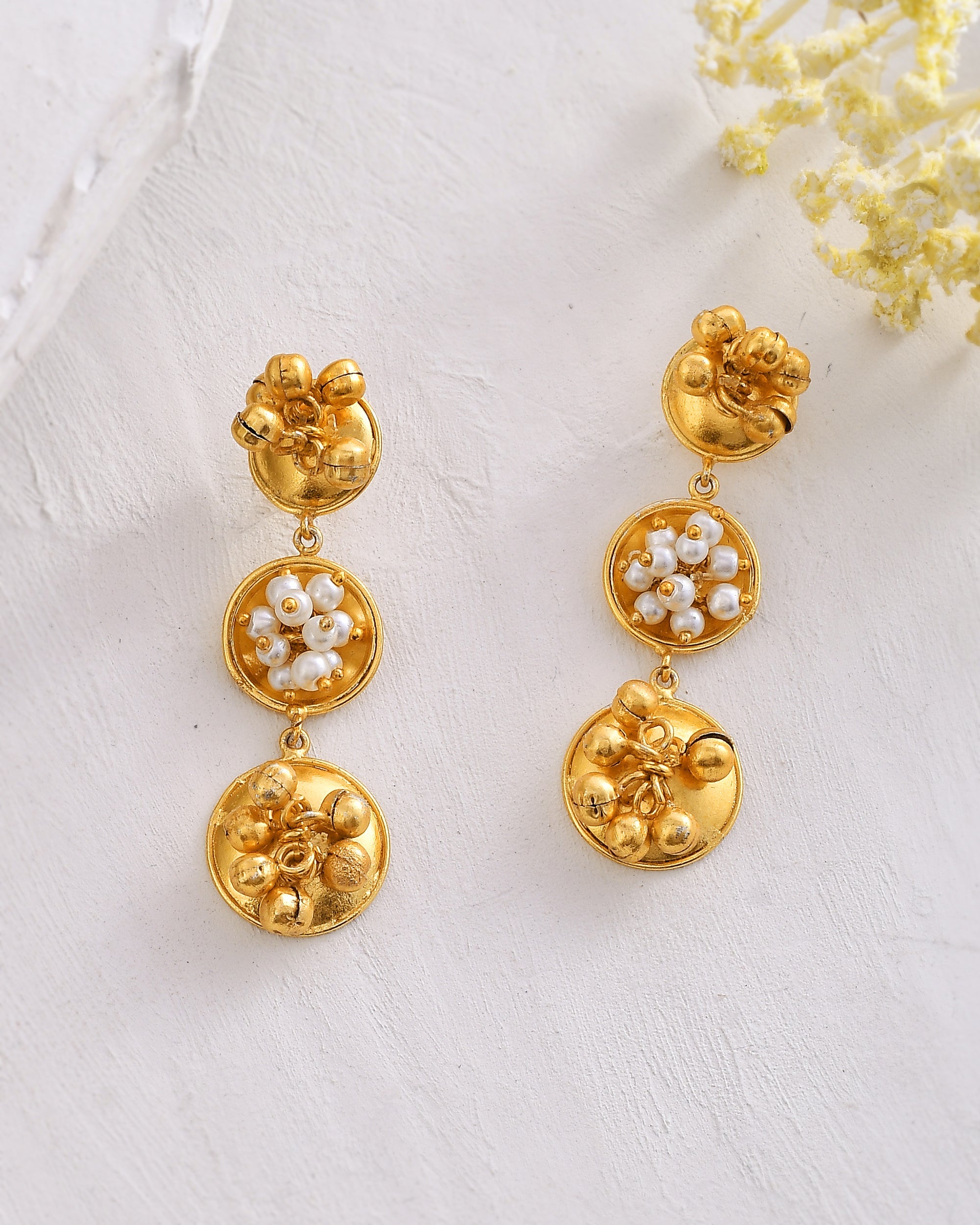 Women's Fancy Round & Round Ghungroo Earring