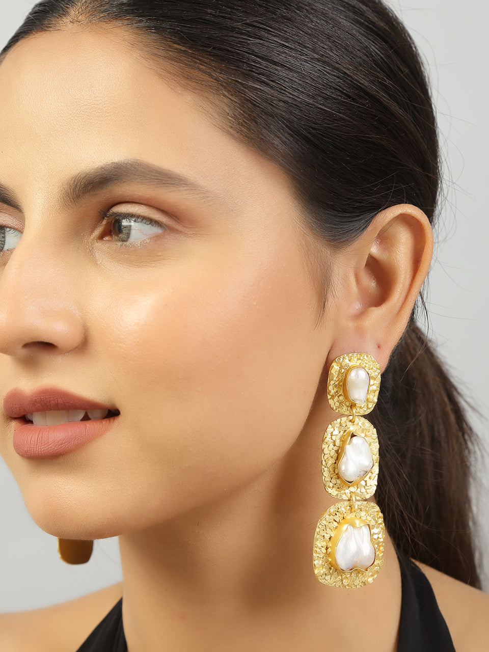 Women's Baroque Pearl Statement Earrings - Femizen