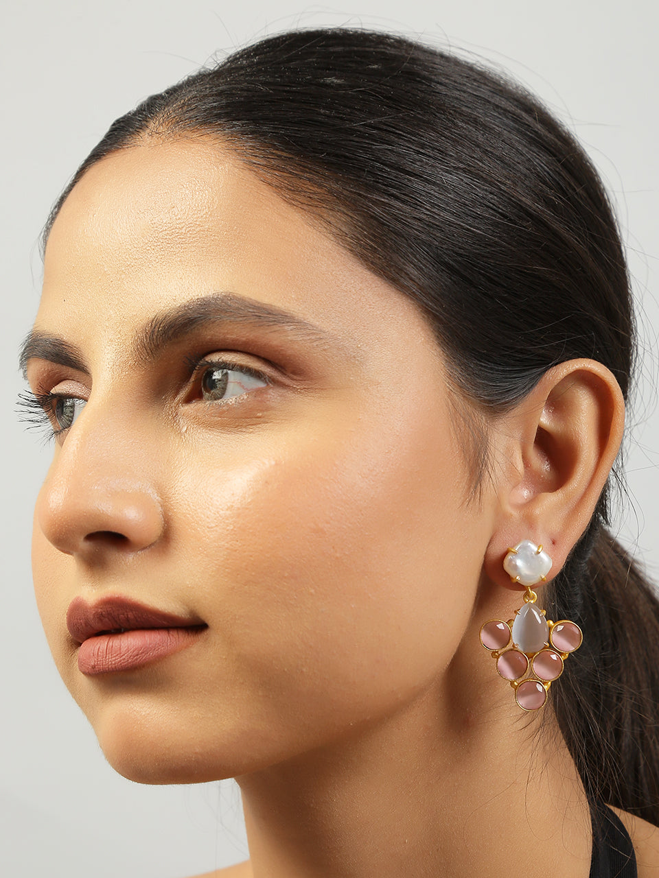 Women's Grey Pink Monalisa Stone & Fresh Water Pearl Earrings - Femizen