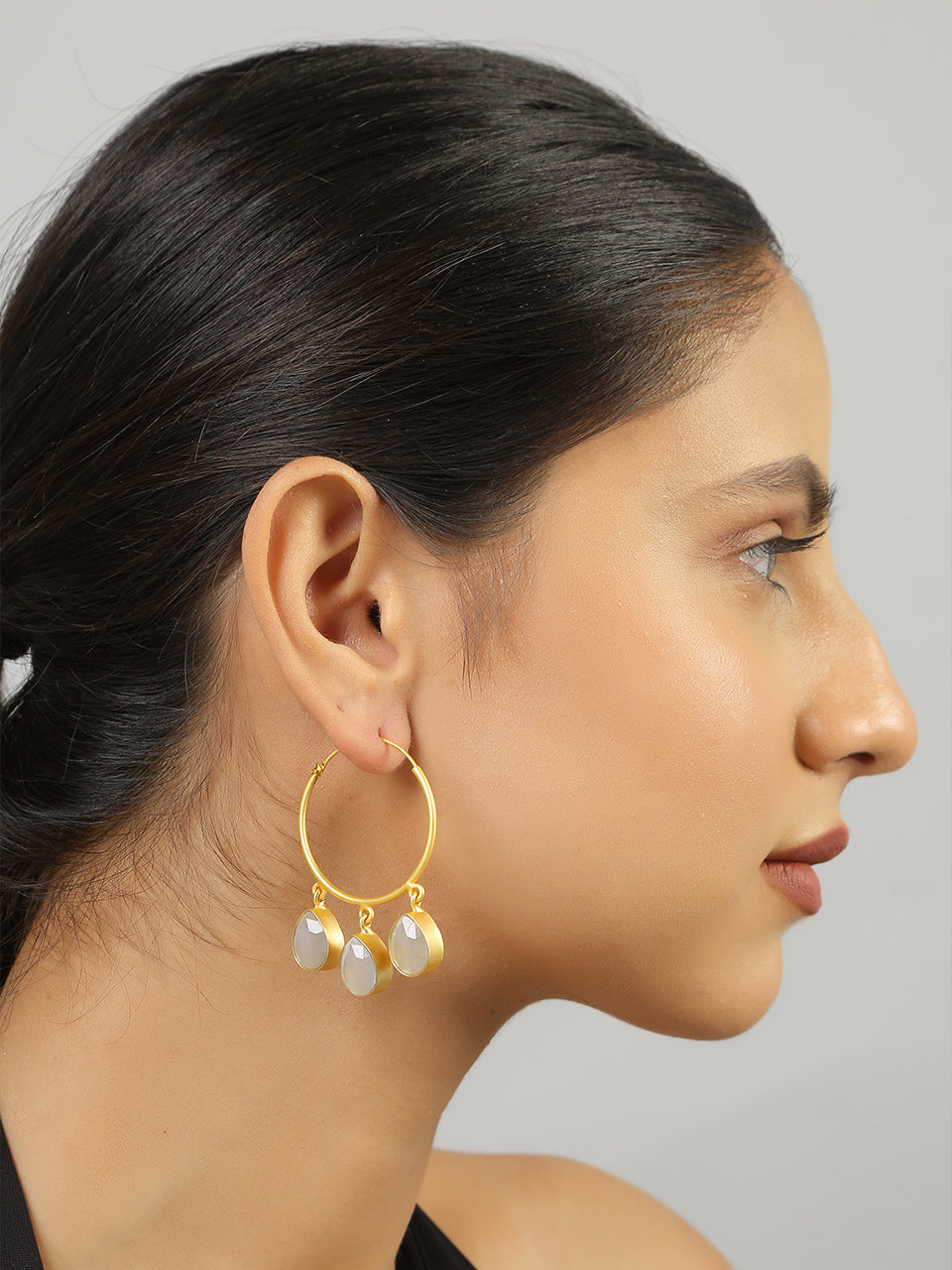 Women's Classic Gold Hoop Earrings - Femizen