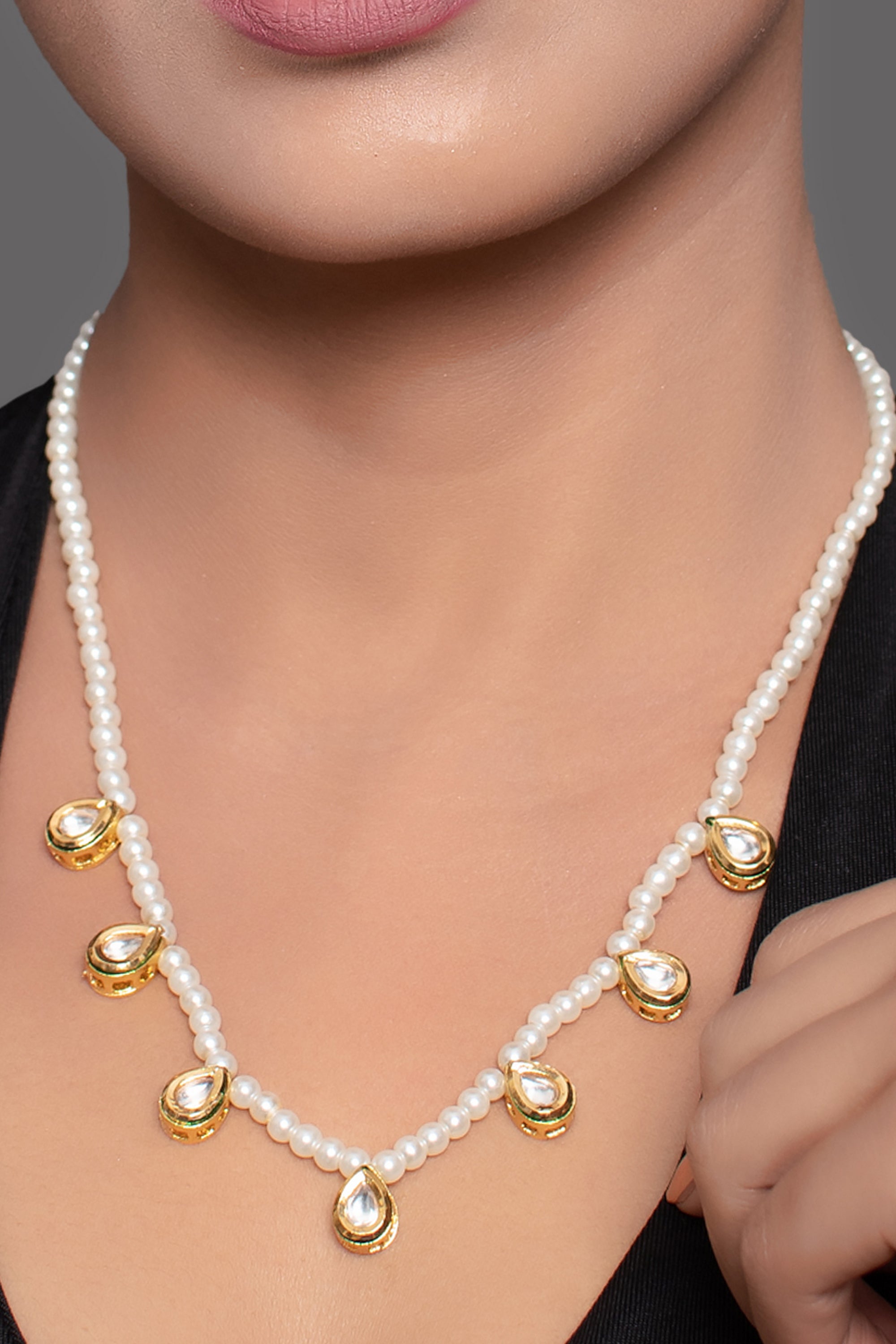Women's Pearl beaded kundan embellished necklace with earrings - Femizen