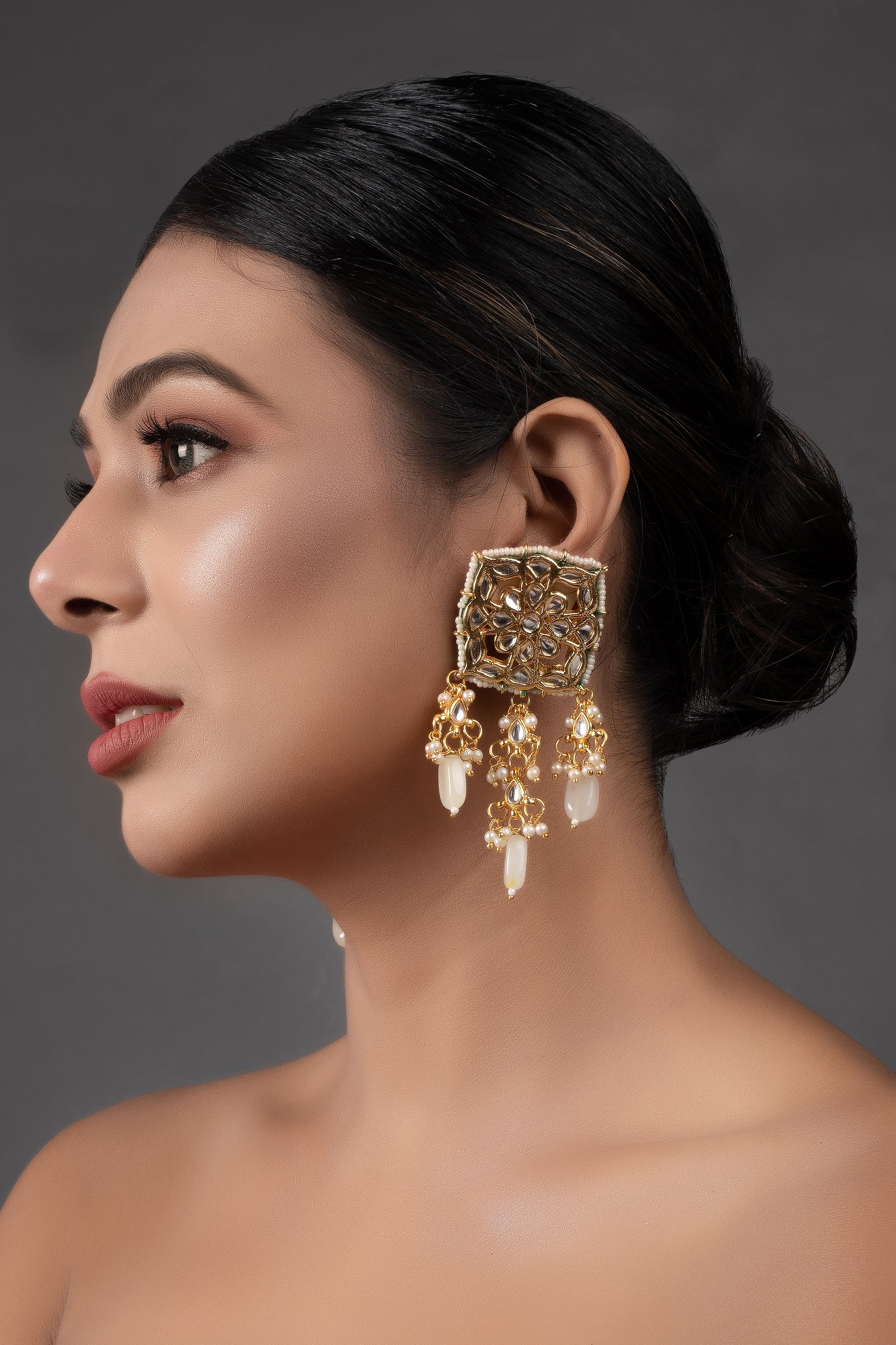 Women's Cream Gold Toned  Kundan Earrings - Femizen