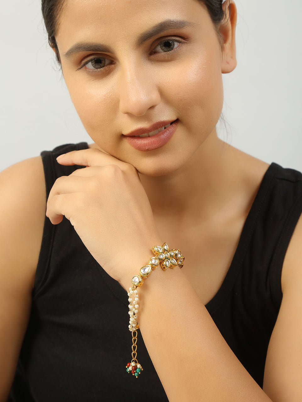 Women's Floral Kundan Gold Tone Bracelet With Multicolor Beads - Femizen