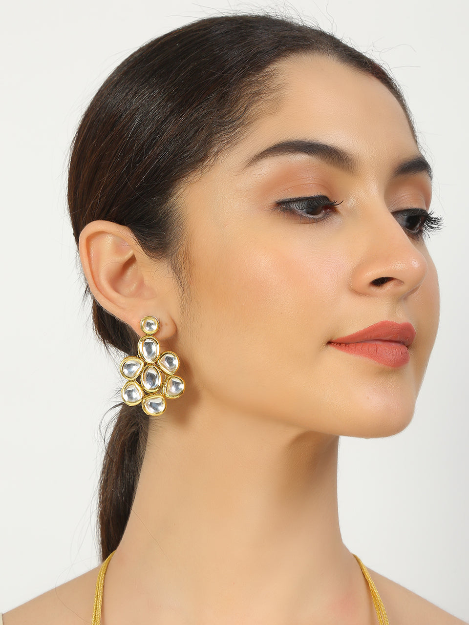 Women's Kundan Inspired Floral Shaped Earrings - Femizen